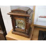 Oak cased mantle clock