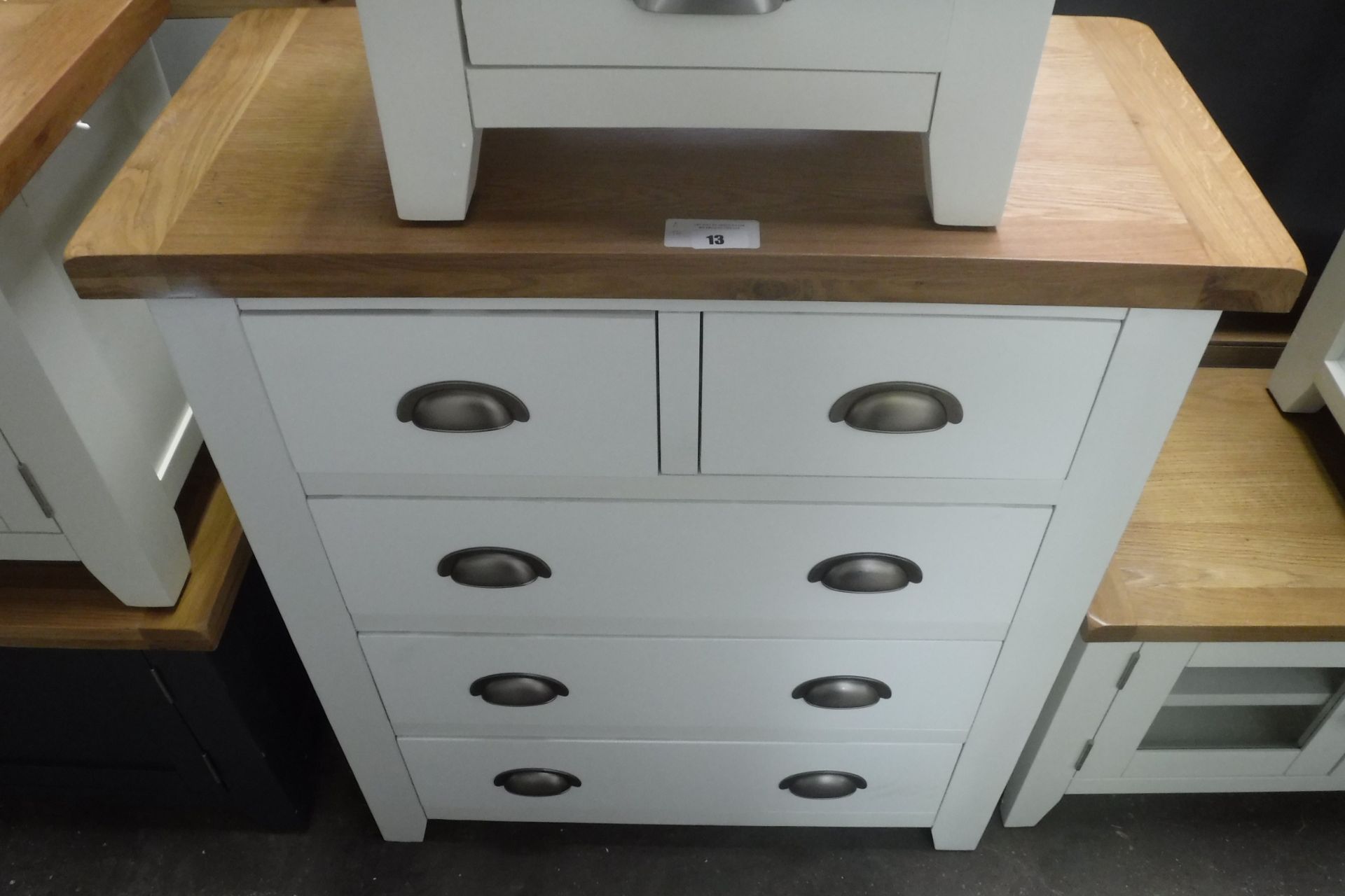 White painted oak top chest of 5 drawers, 85cm wide (A,54)
