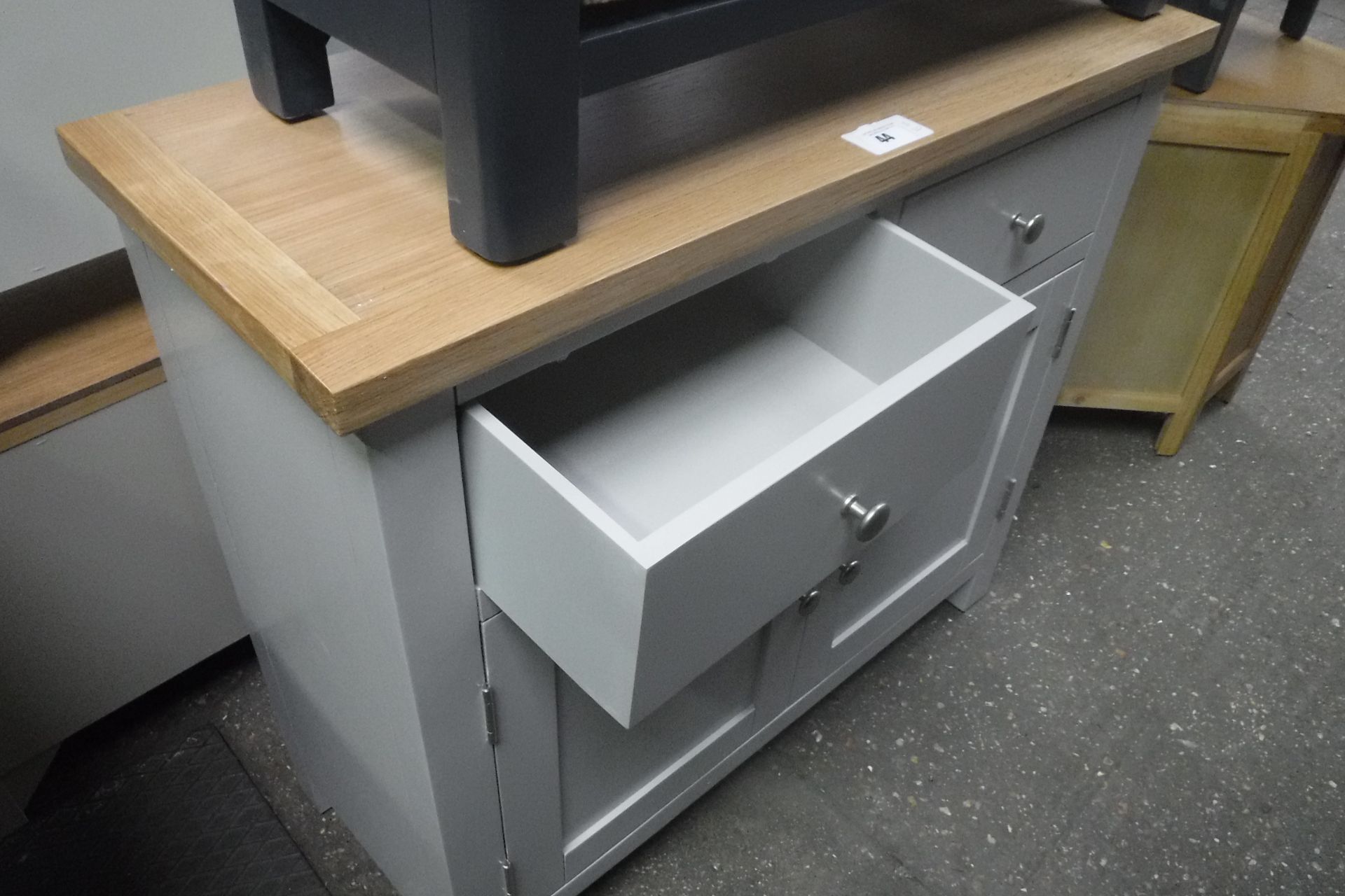 Grey painted oak top small sideboard with 2 drawers and double door cupboard under, 90cm wide (B,20) - Image 2 of 2