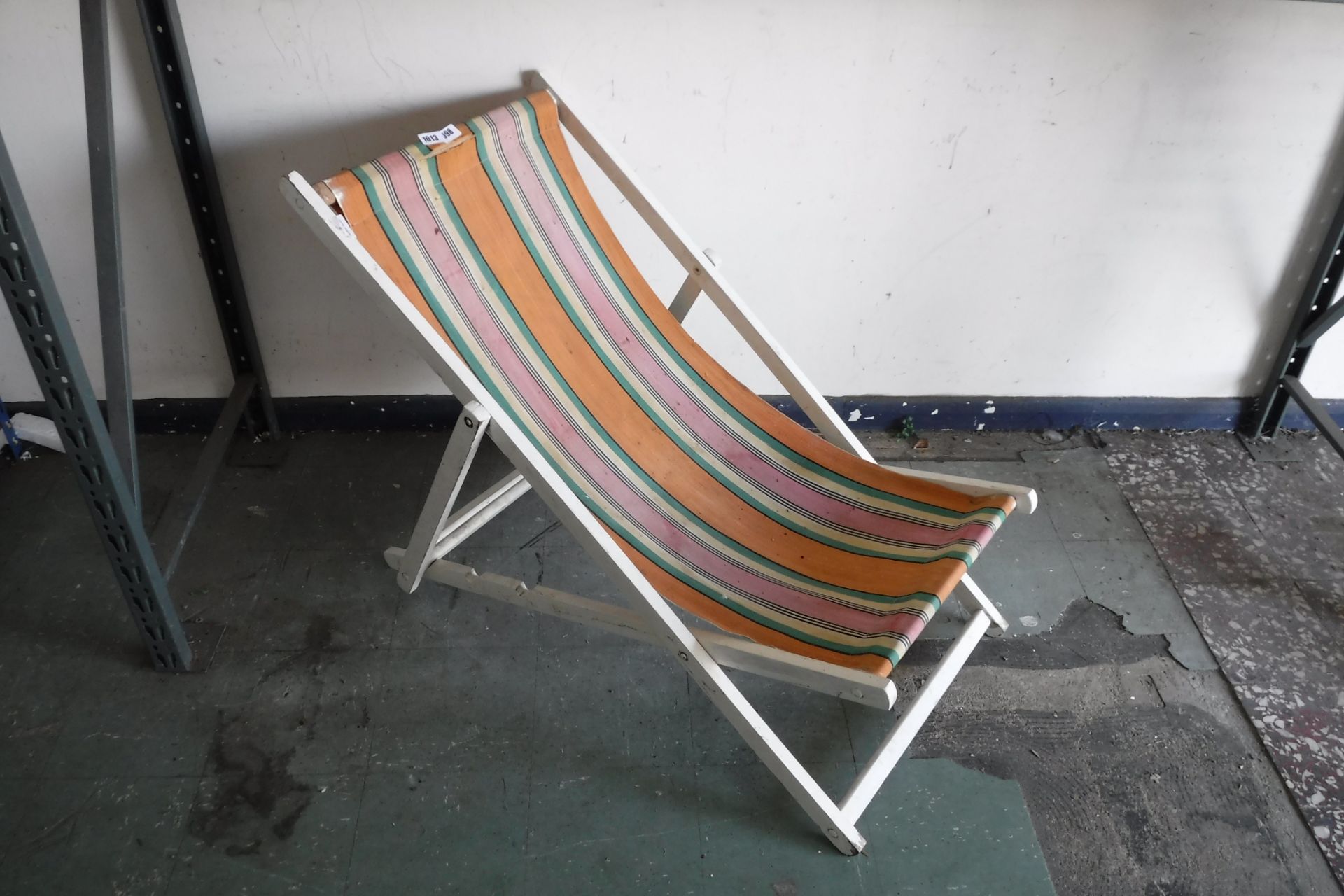 (1098) Deck chair