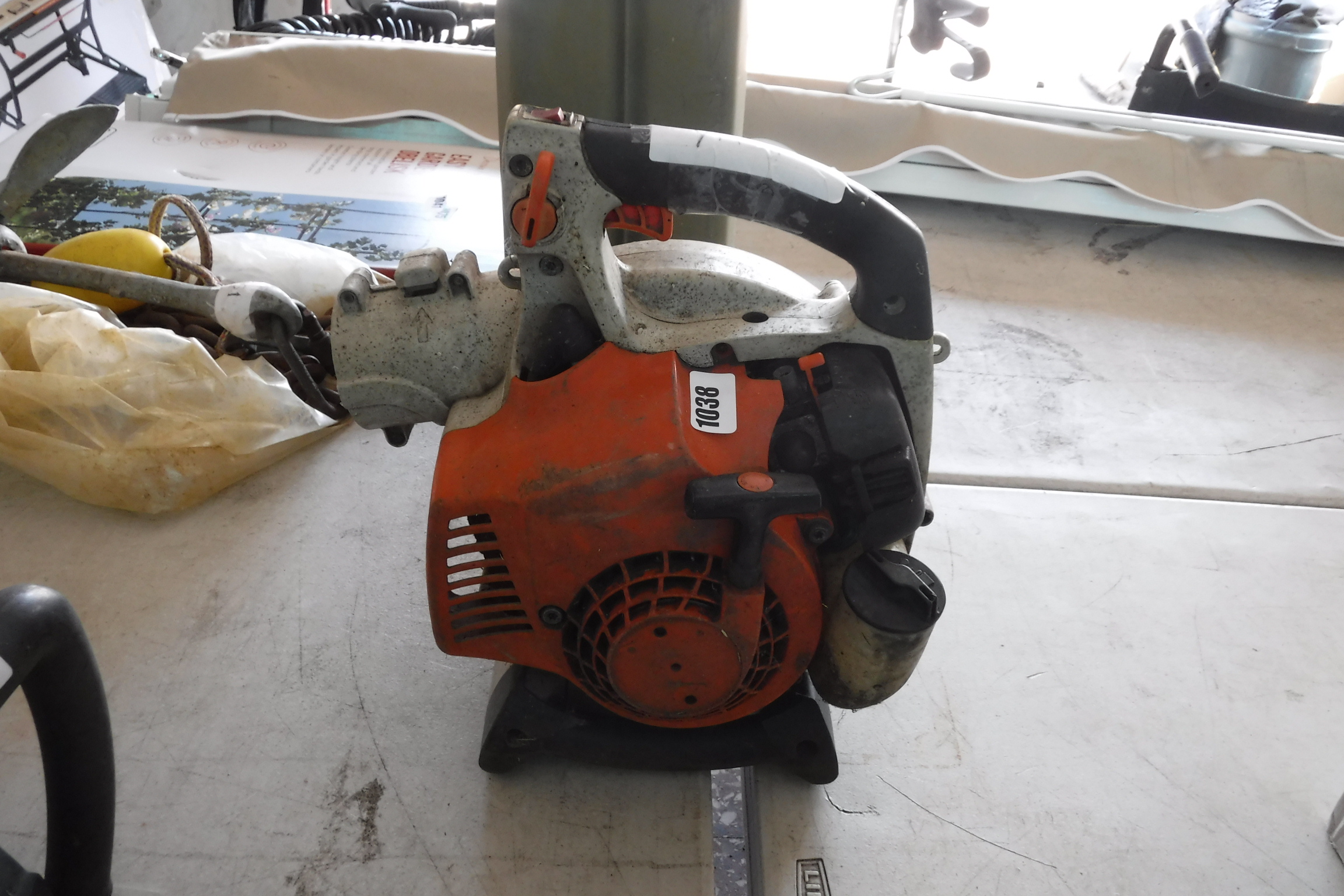 Petrol leaf blower motor, no accessories