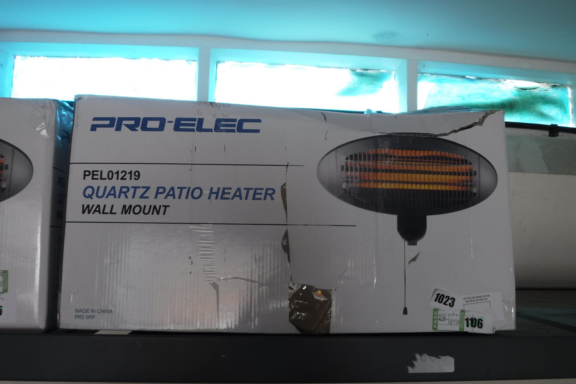 (1106) Pro Elec quartz patio heater