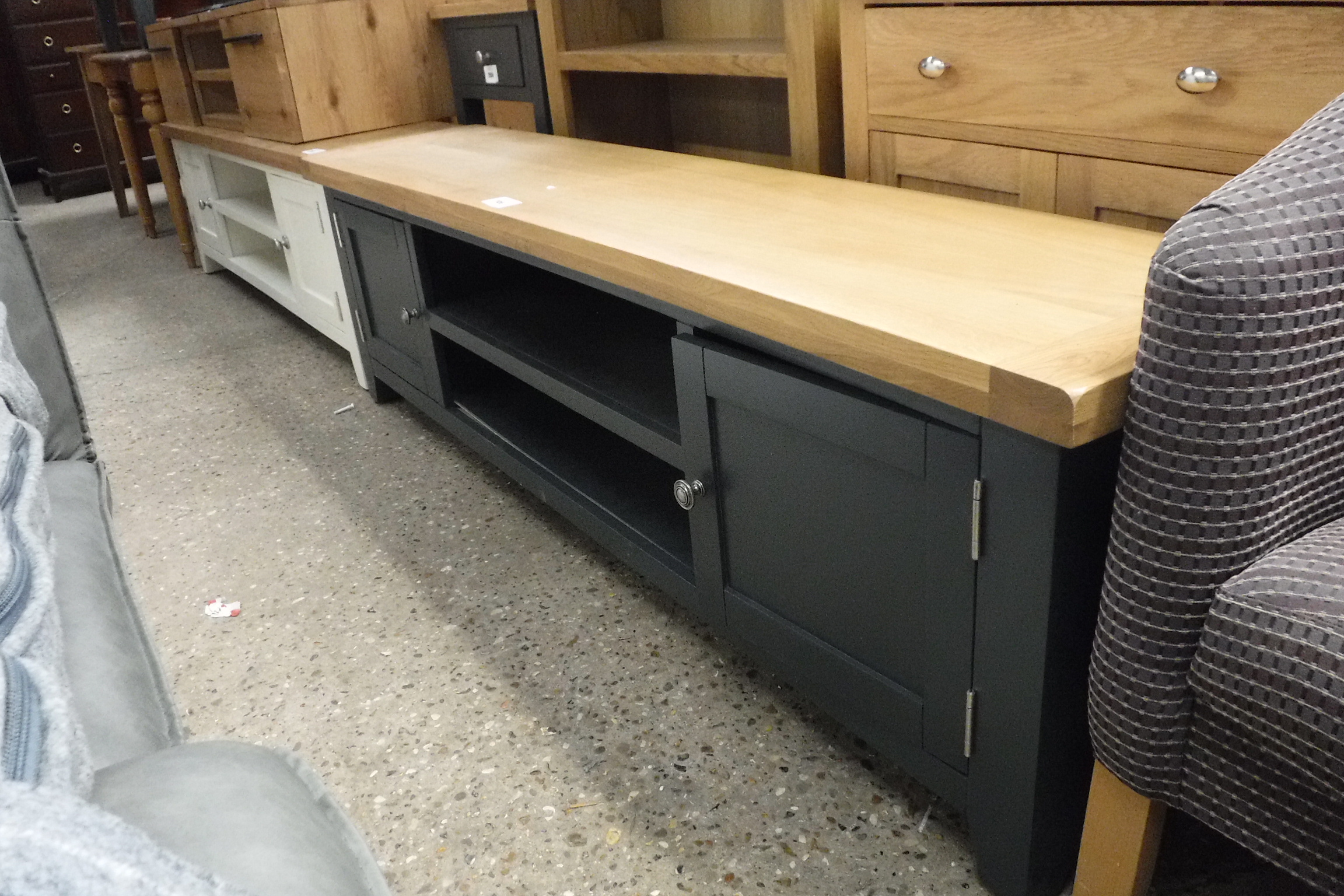 (226) Large blue painted oak top TV unit with 2 shelves and 2 single door cupboards, 180cm wide (A,