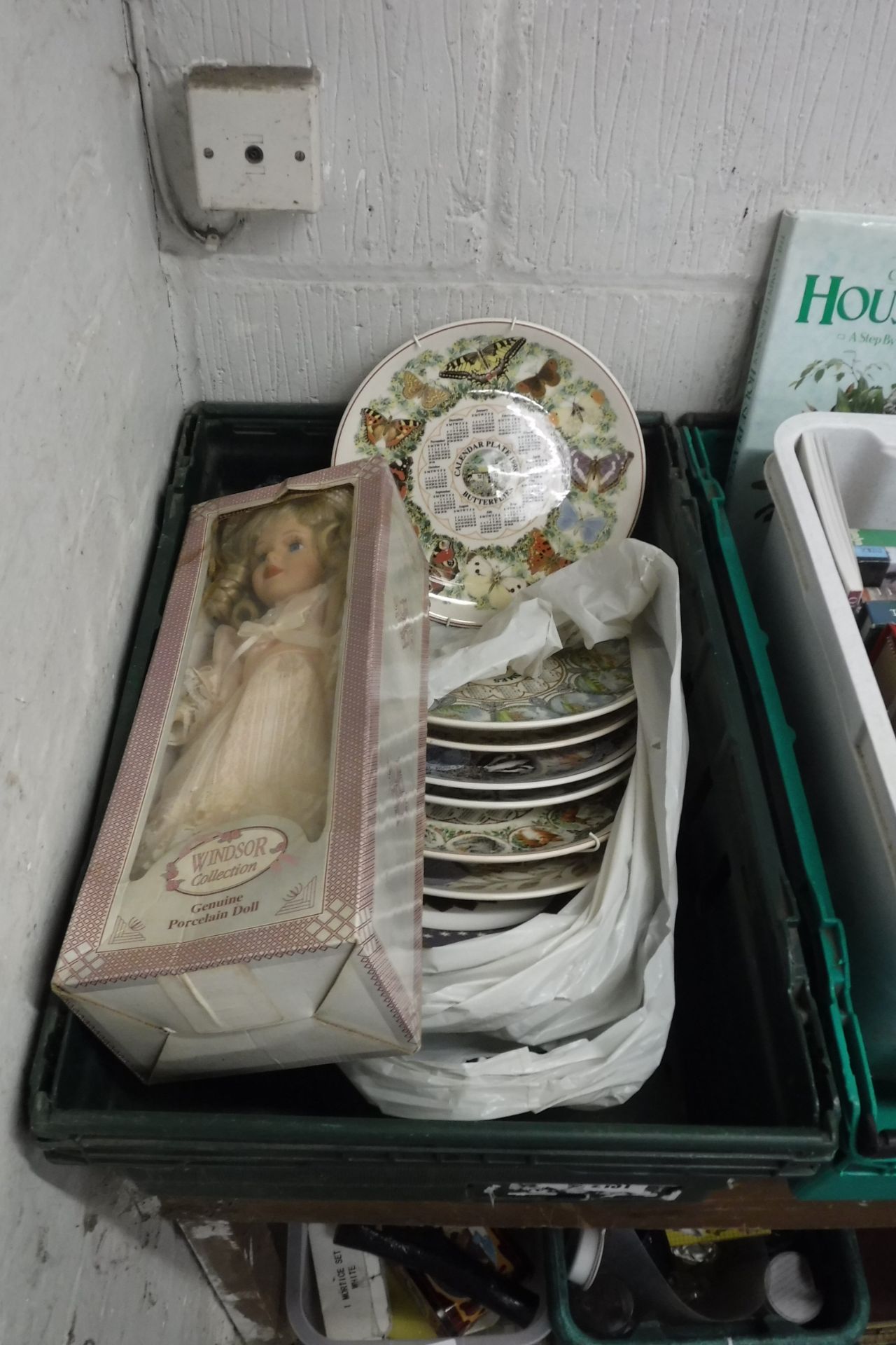 Bag of various Wedgwood collectors plates and boxed porcelain doll