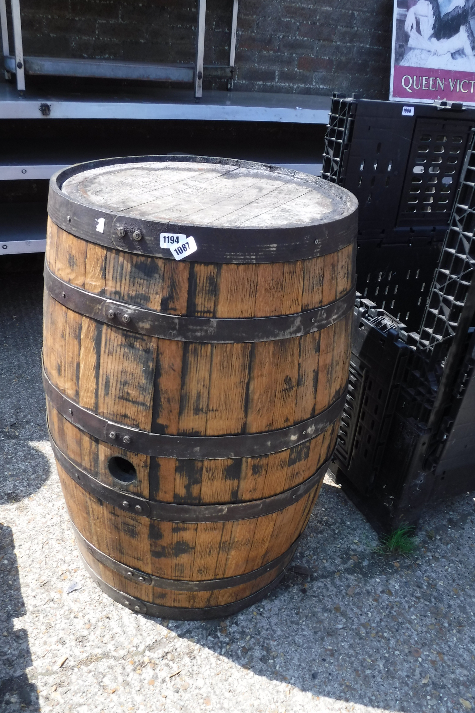 (1194) Large oak barrel