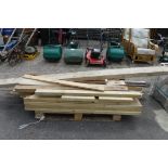 Pallet of assorted timber pieces