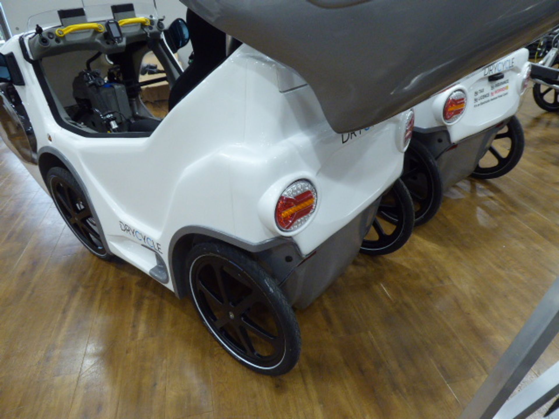 DryCycle Mark X electric assist pedal cycle with 3 batteries and 2 chargers in white and silver ( - Image 6 of 6