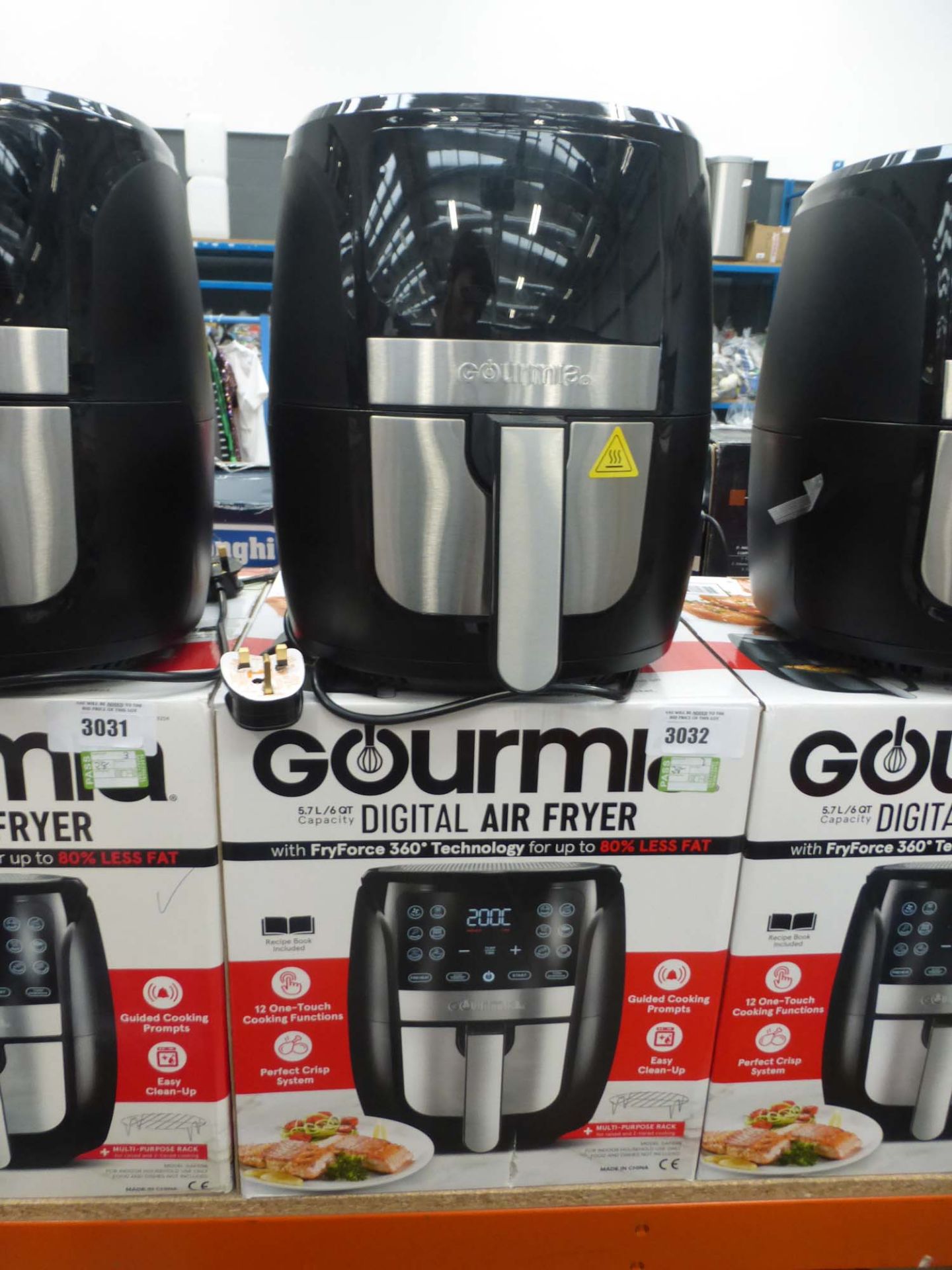 Gourmia digital air fryer with box (7)