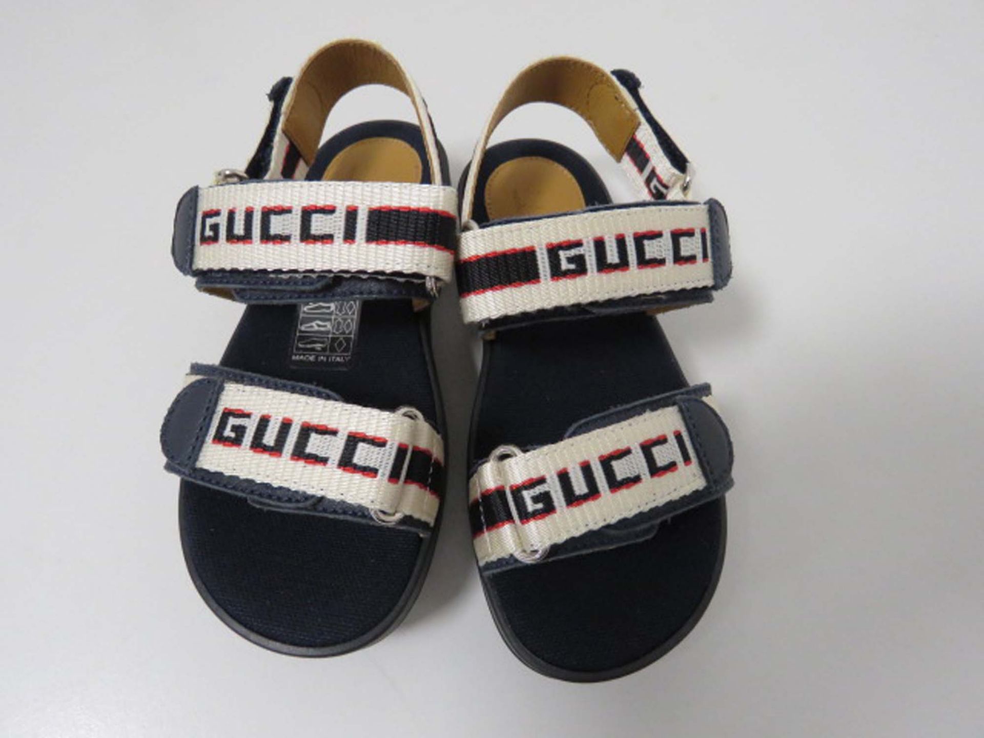 Gucci children's ivory and navy logo sandals size UK8.5 - Image 2 of 3