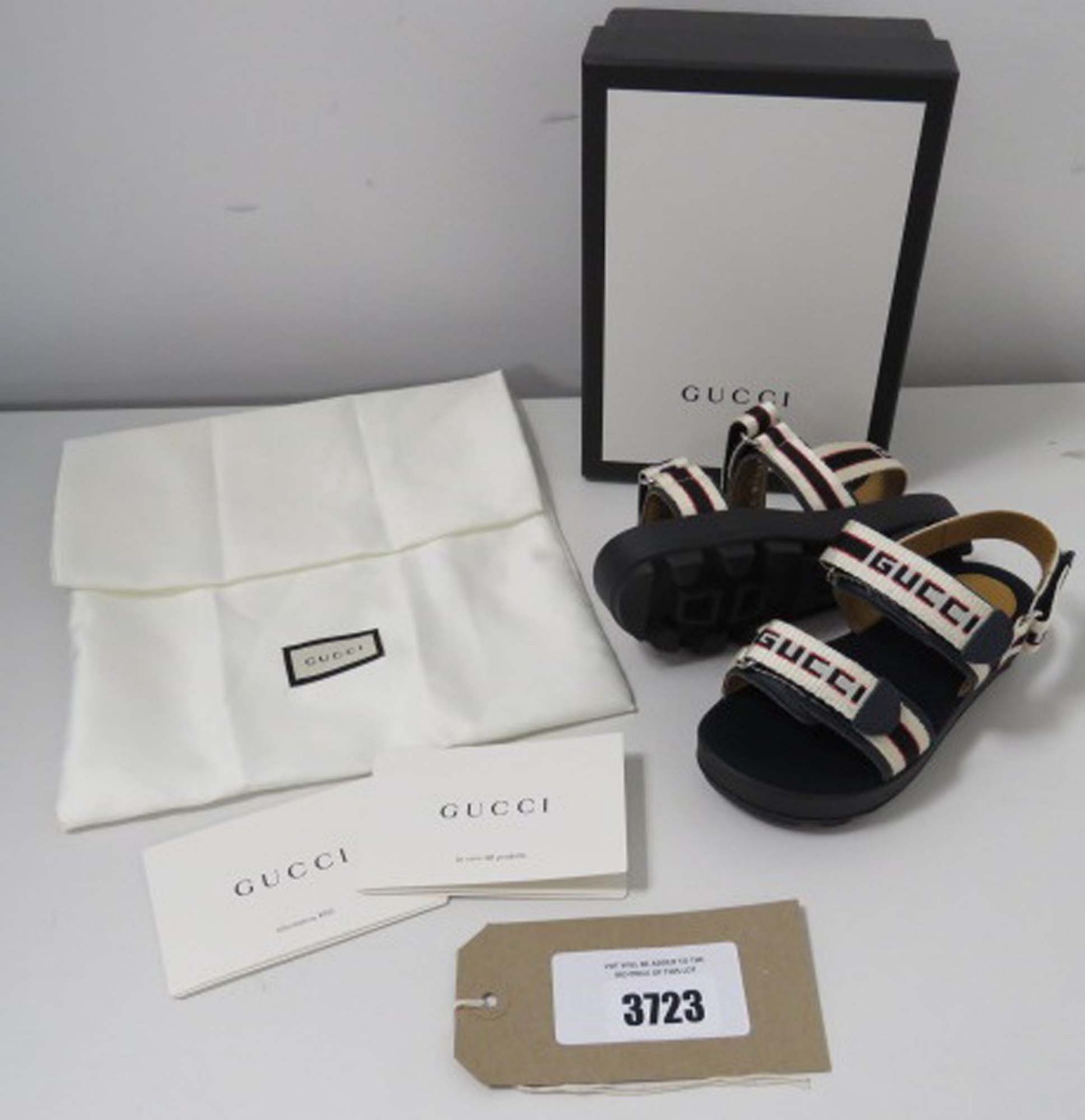 Gucci children's ivory and navy logo sandals size UK8.5