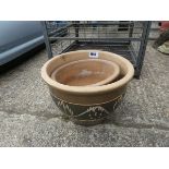 2 terracotta planters