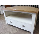 (112) Cream painted oak top corner TV unit with shelf and single drawer, 100cm wide (B,9)