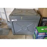 (1050) Metal lockable crate