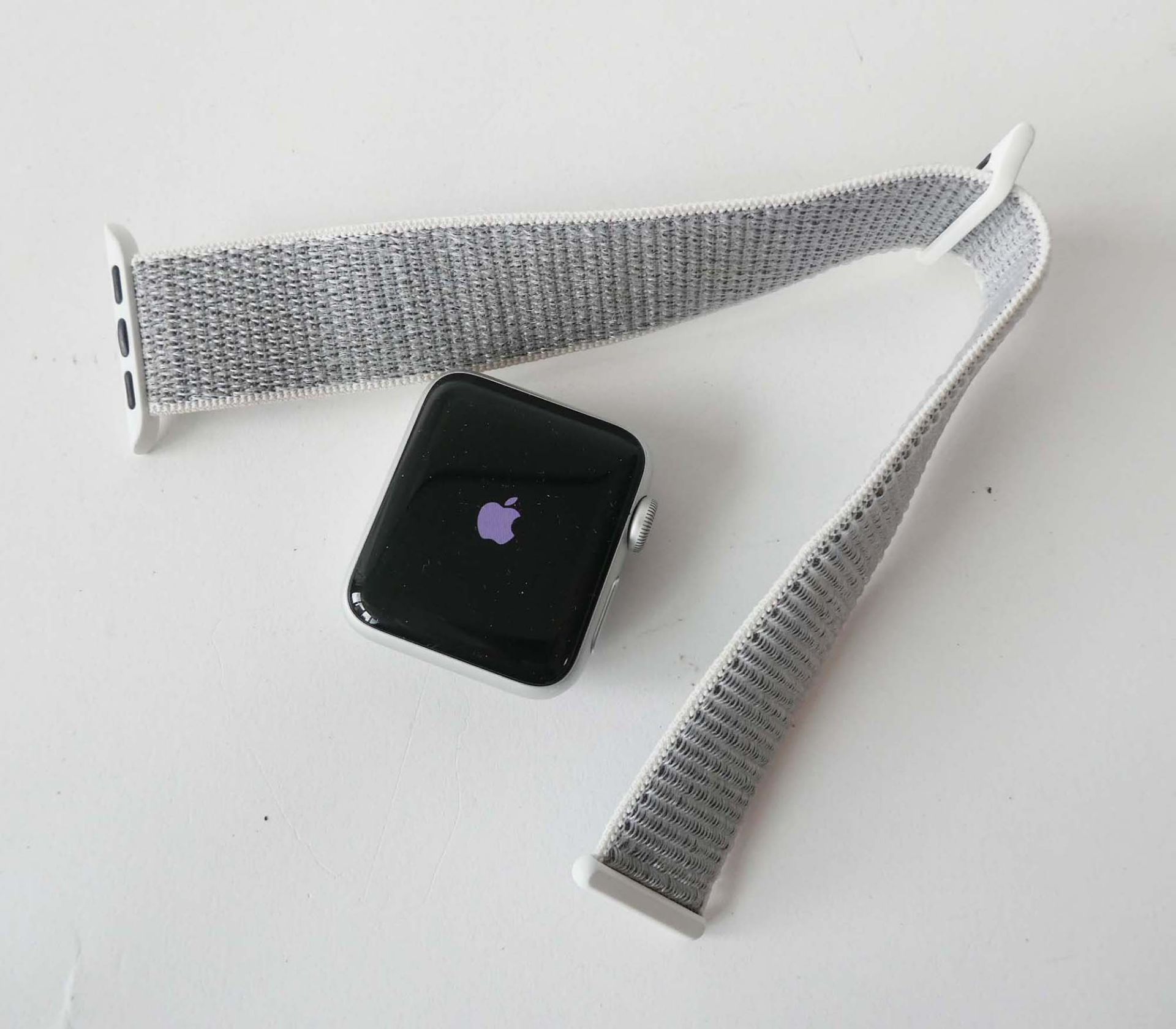 Apple Watch Series 3 Silver Alumium Case Seashell Sport Loop - Image 2 of 2