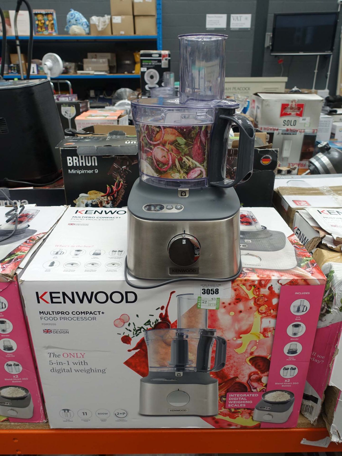 (47) Kenwood Multi Pro compact food processor