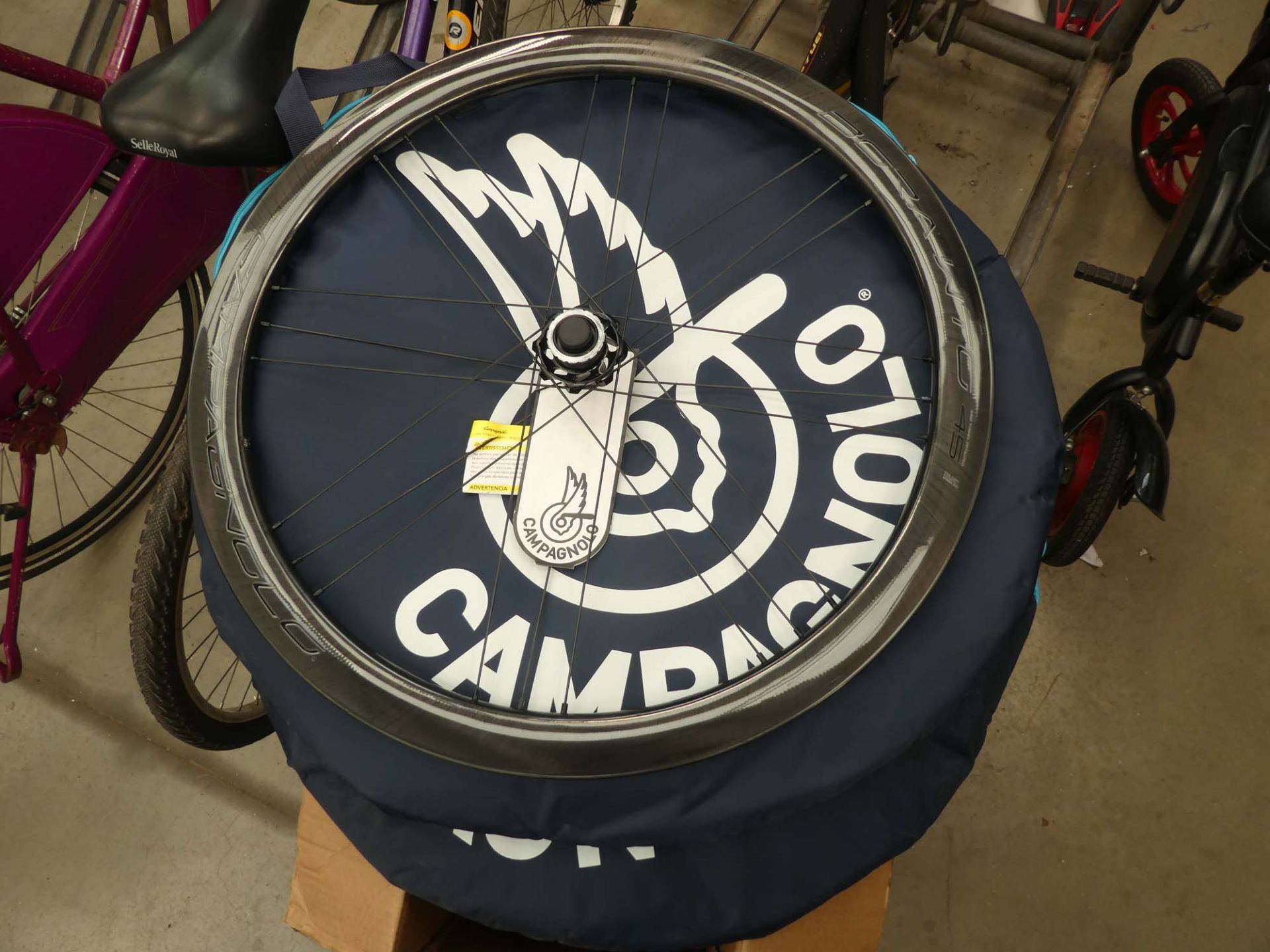 2 carbon fibre Campagnolo bagged wheels