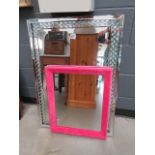 5013 - 3 mirrors in white and pink frames