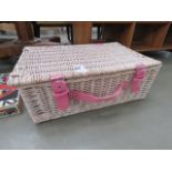 Wicker picnic basket