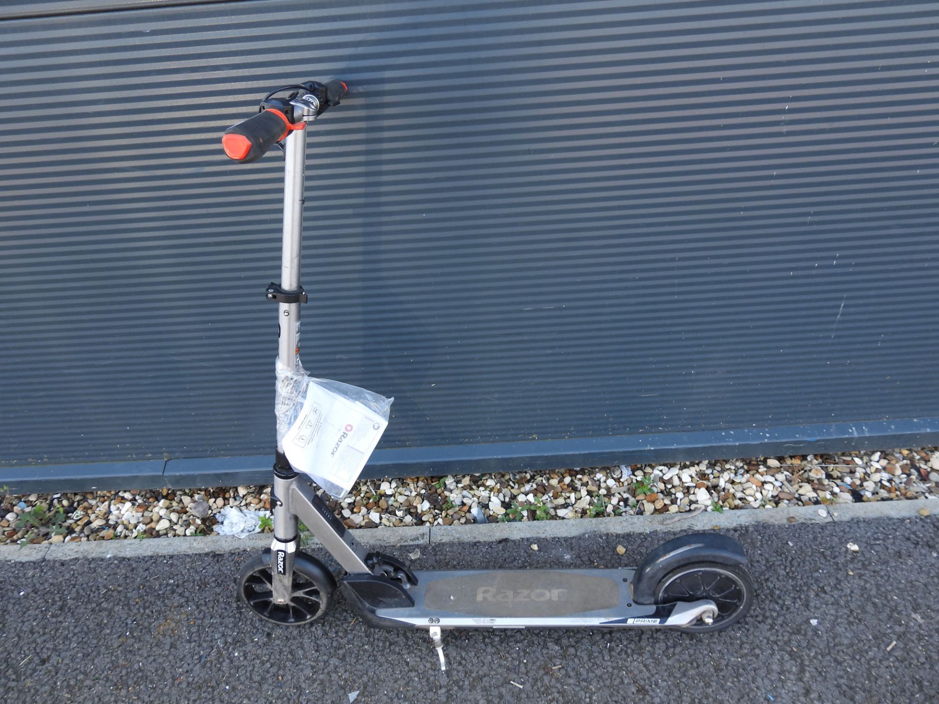 Razor electric scooter