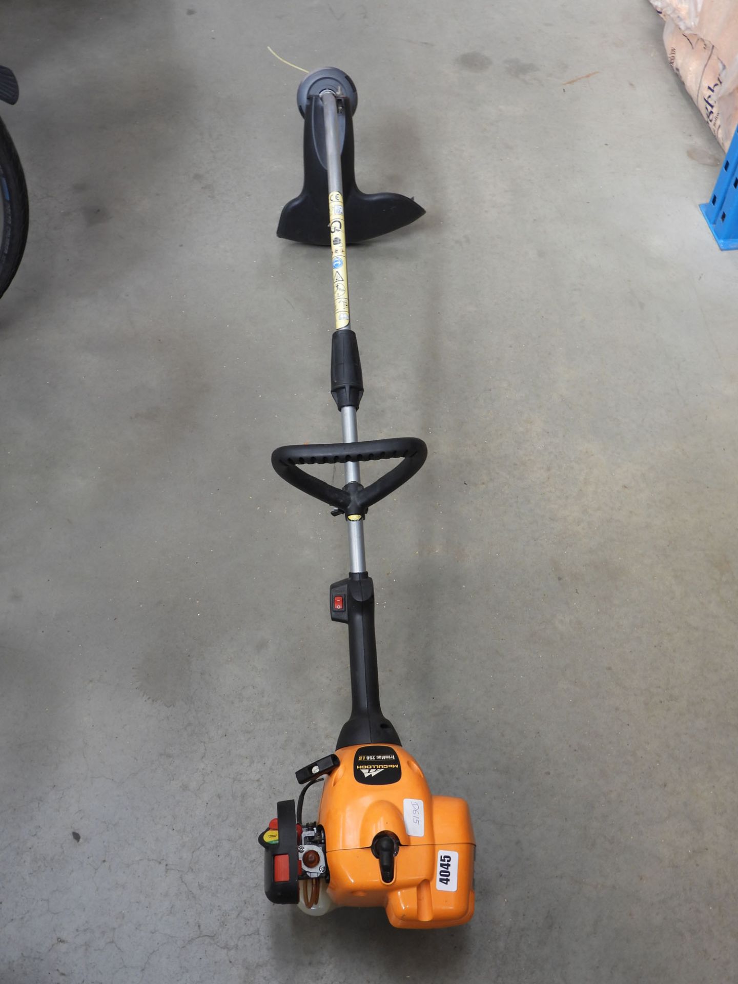 McCulloch bent shaft petrol powered strimmer