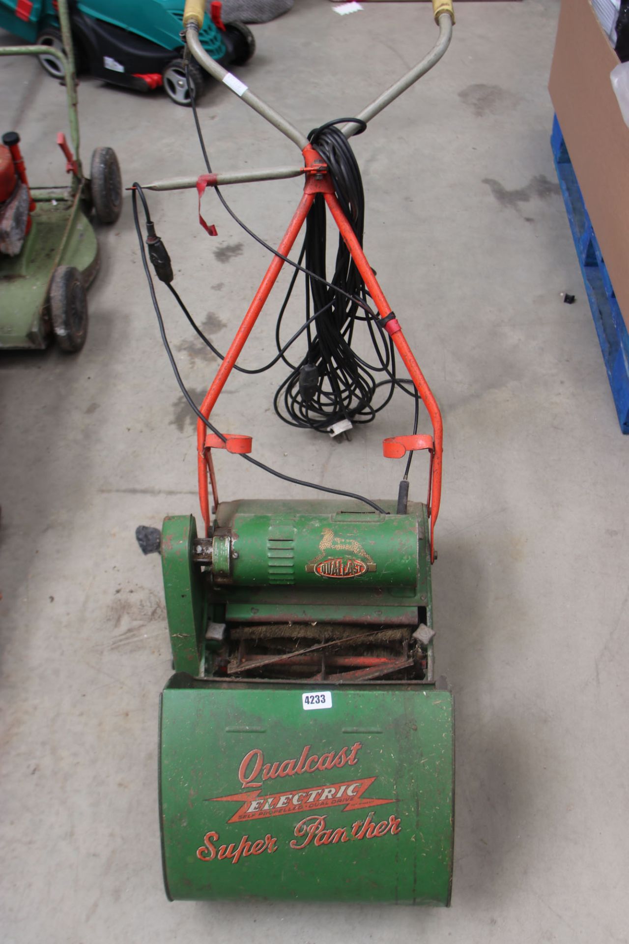 Qualcast electric cylinder mower with grass box