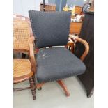 5115 - Grey fabric swivel office chair
