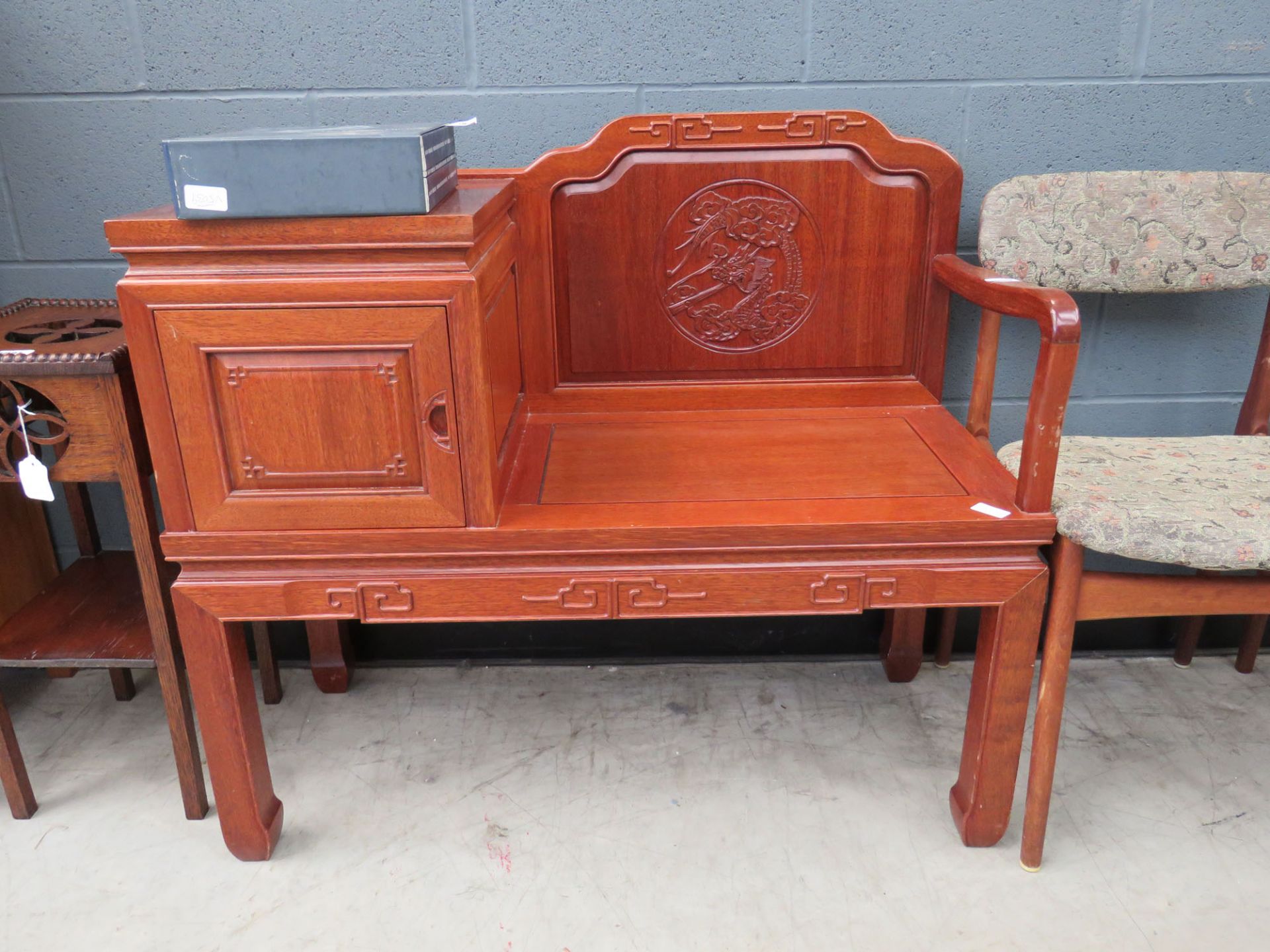 Chinese inspired telephone seat