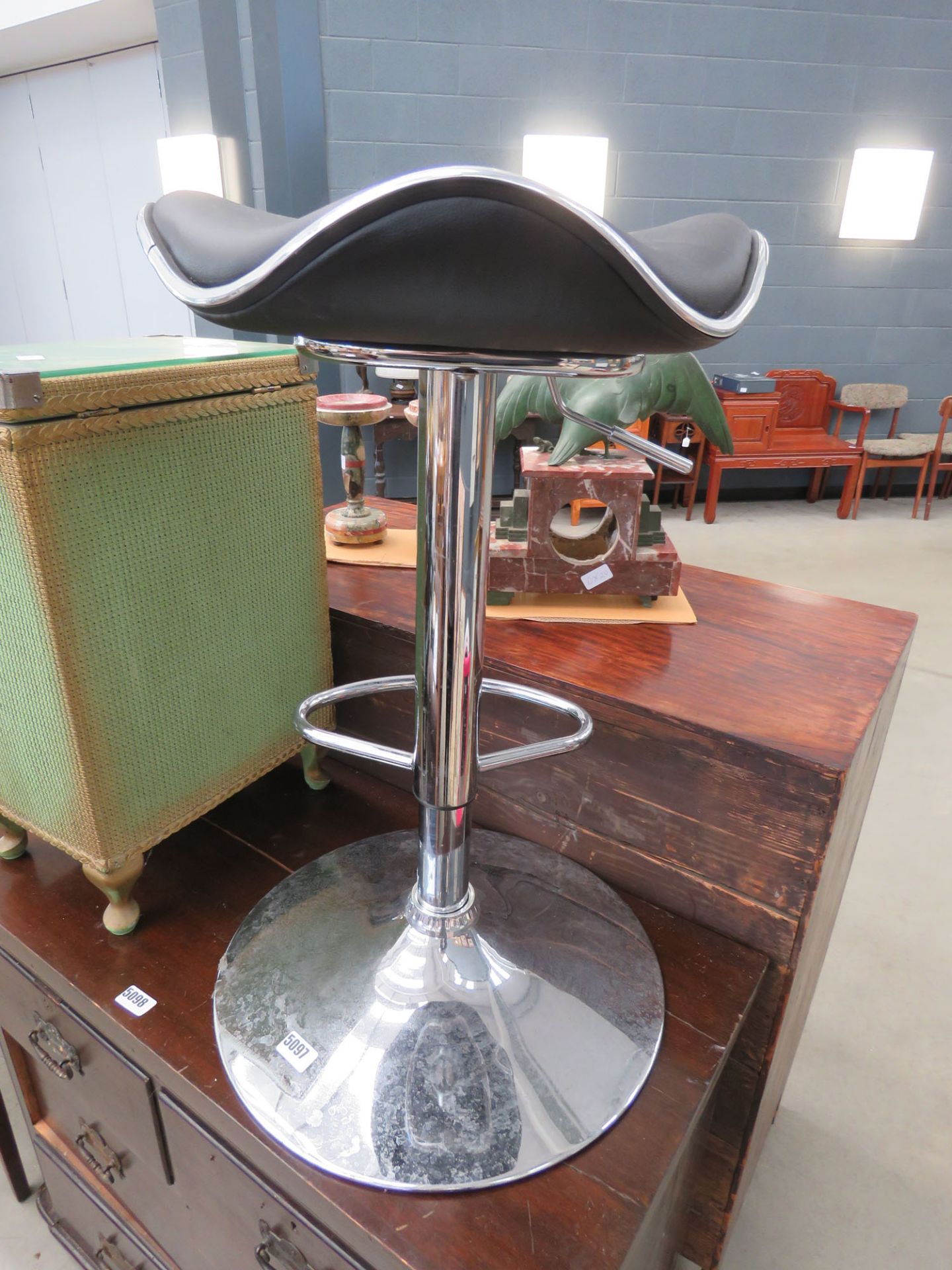 Chromed and black leather effect adjustable pub stool