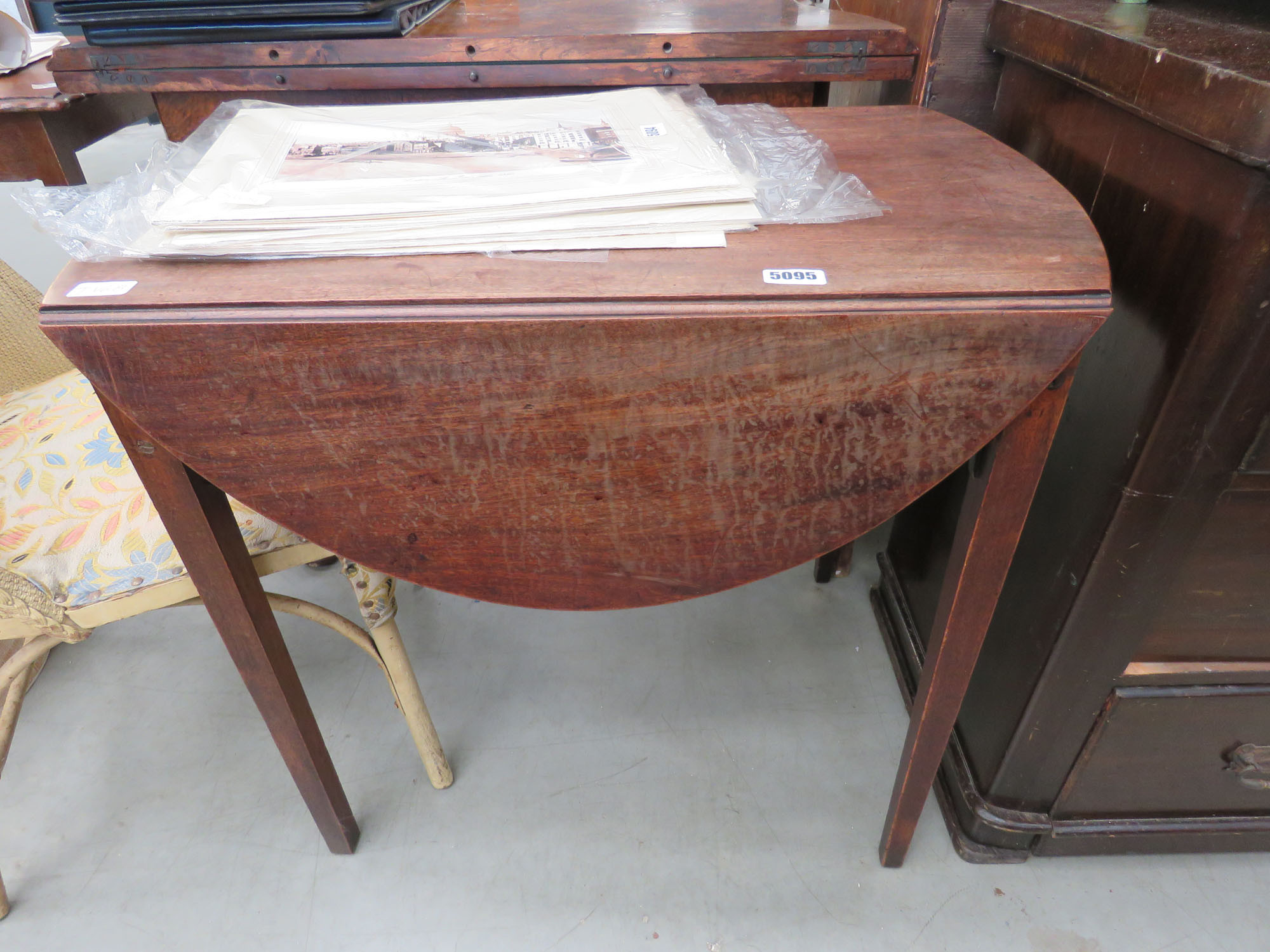 Georgian drop side table