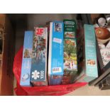 Bag containing 5 jigsaw puzzles