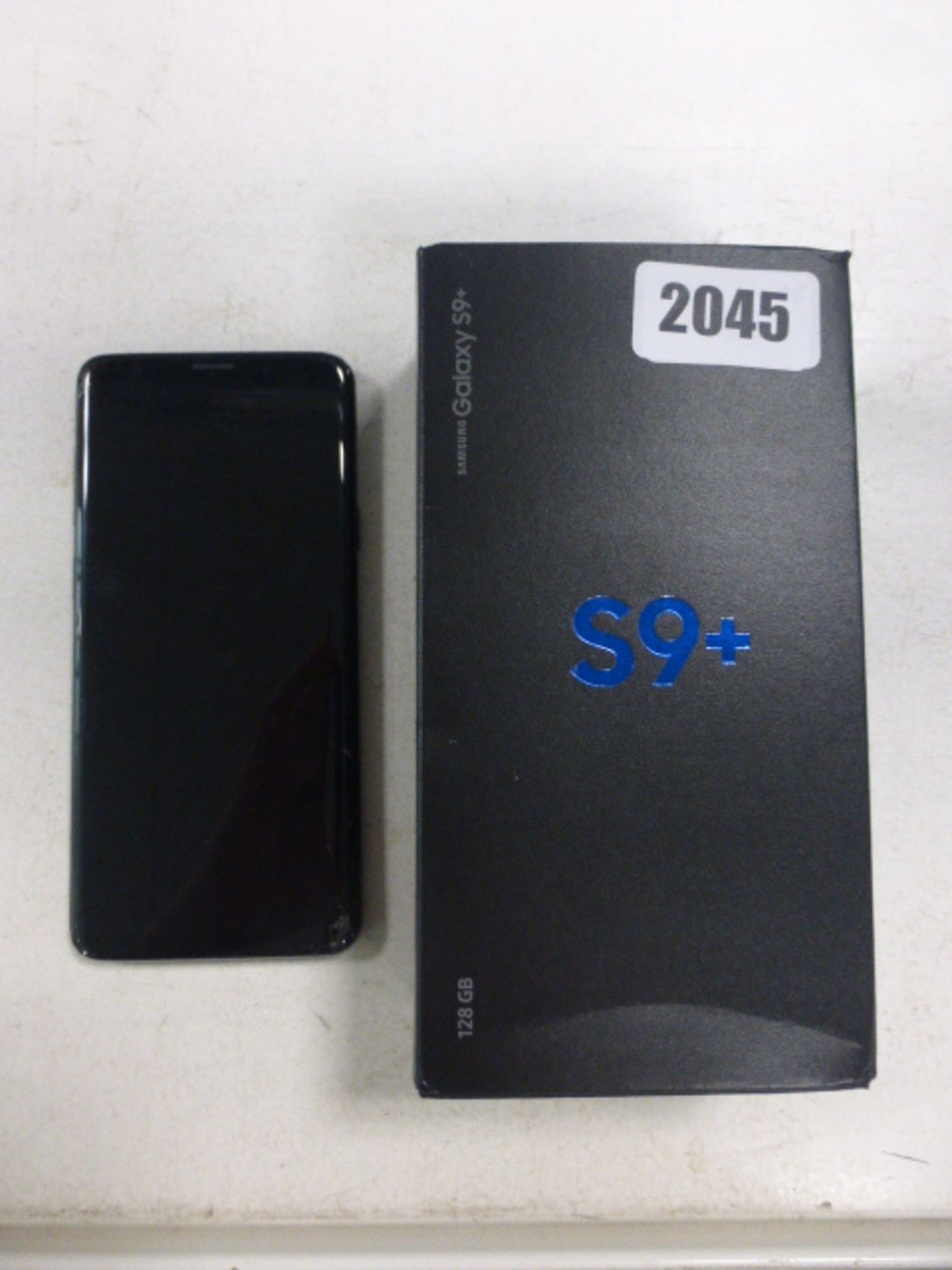 Samsung Galaxy S9 Plus mobile phone (damage to glass display)