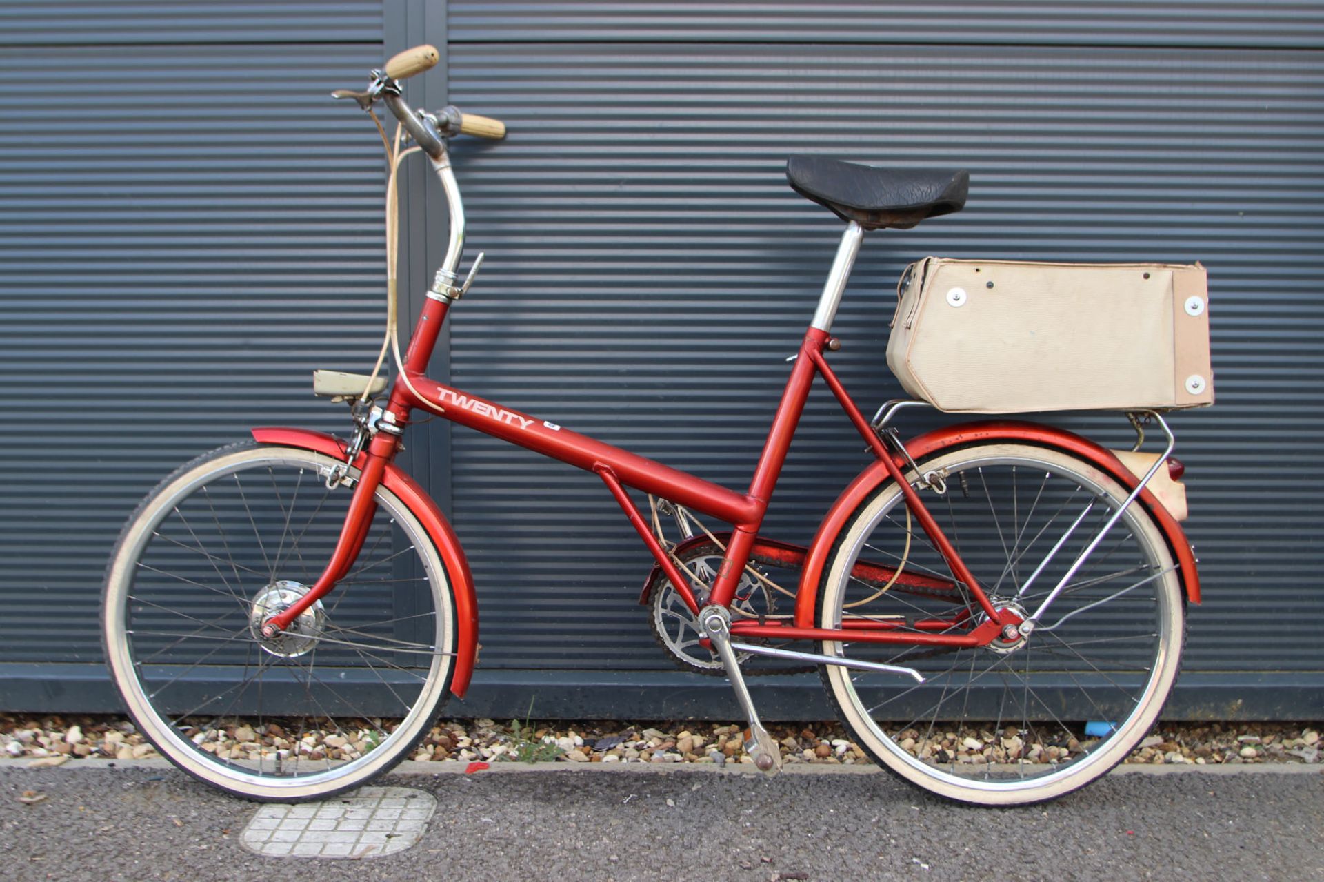 Twenty orange vintage ladies shopper style bike