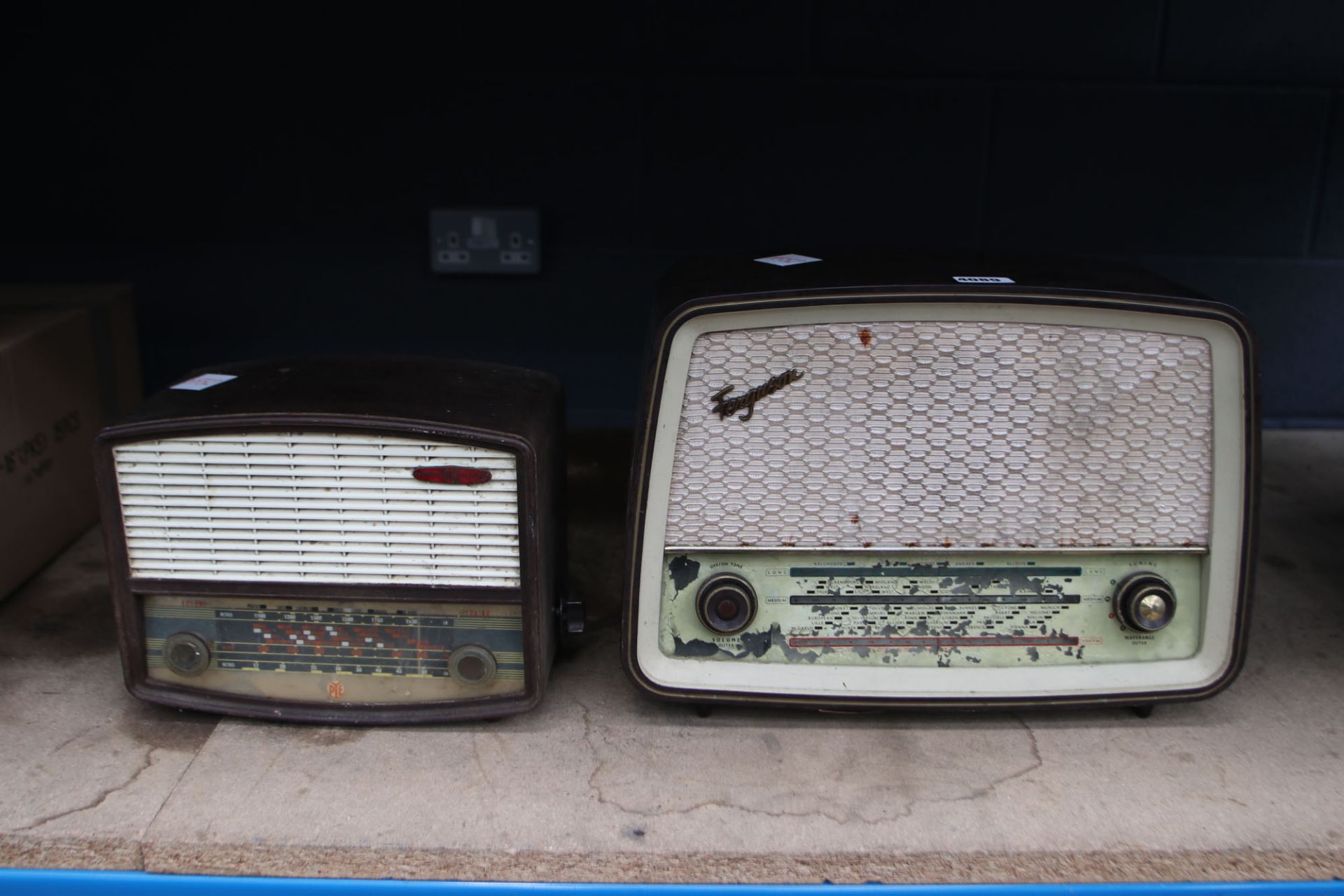 Ferguson & Pye vintage radio