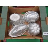 Qty of vintage aluminium jelly and mousse moulds