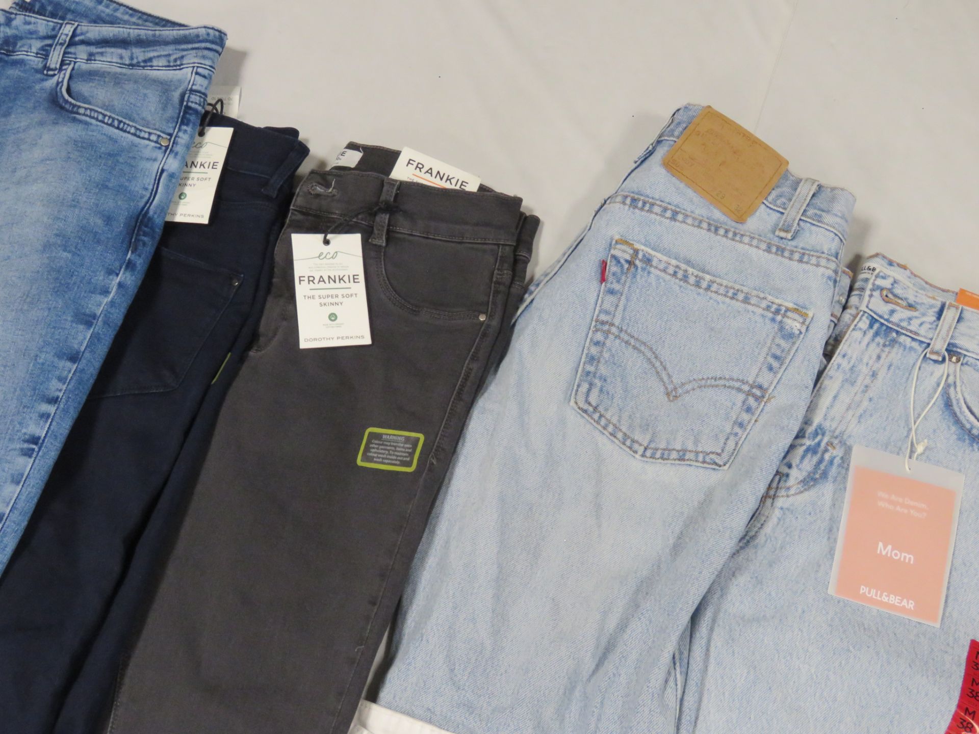 Selection of denim wear to include Monkyl, Levi, Pull & Bear, Dorothy Perkins, etc - Image 5 of 5