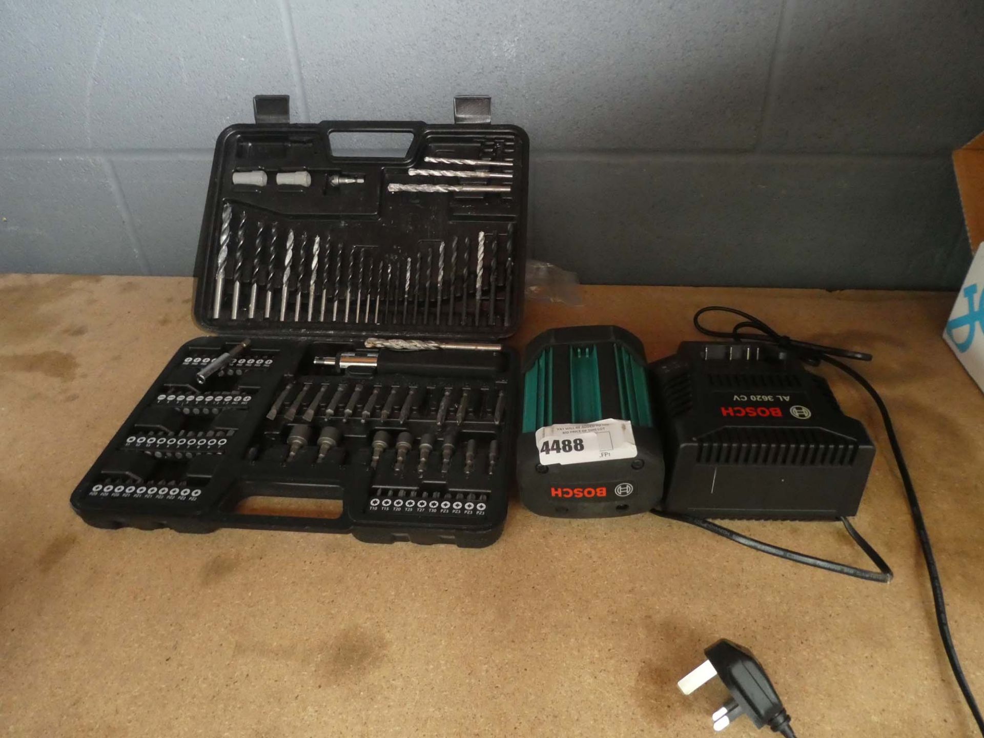 Bosch battery charger and battery and small drill set