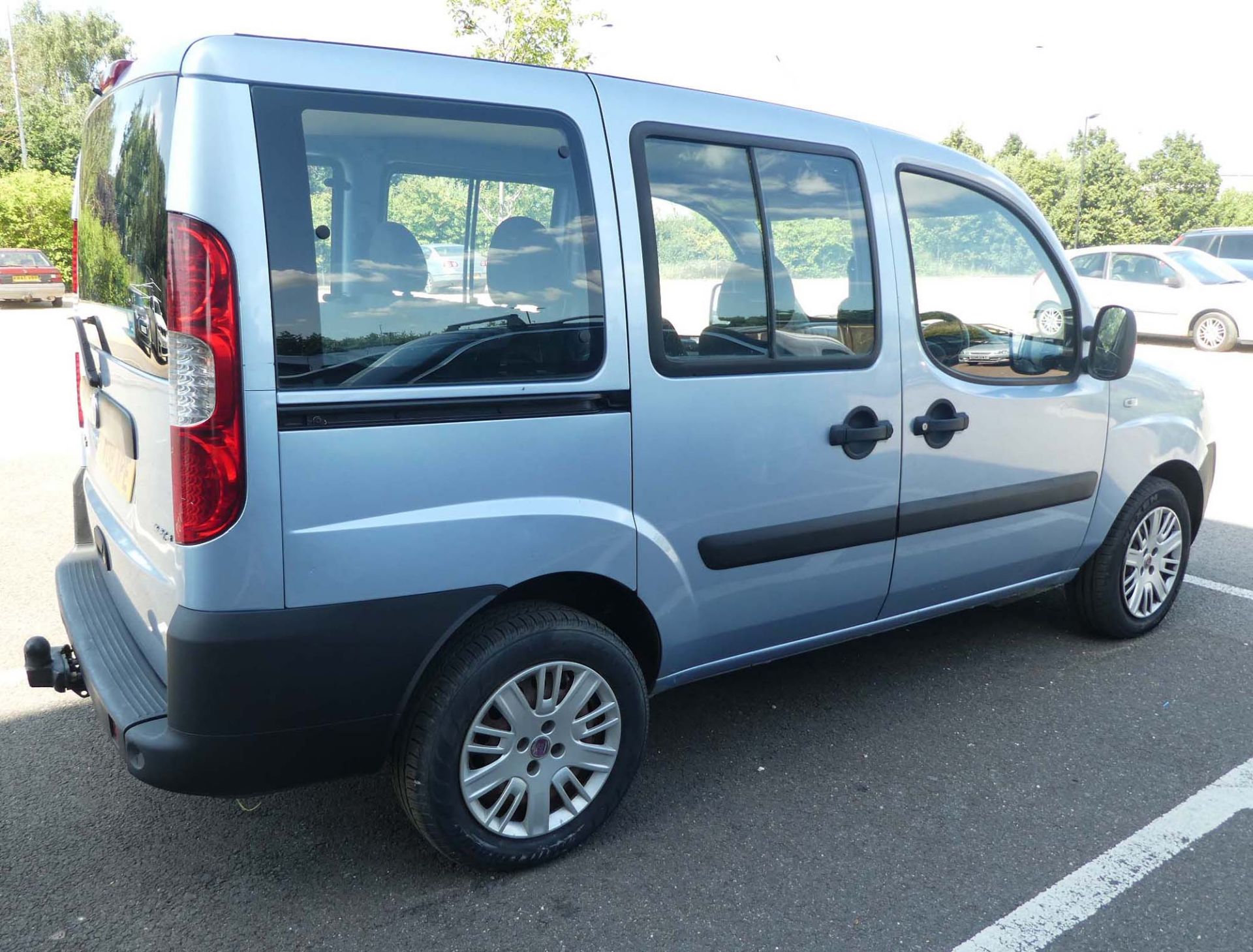 KW08 XPE (2008) Fiat Doblo Active MultiJet in silver, 1910cc, diesel, 5 door, MPV, one key, approx - Image 5 of 10