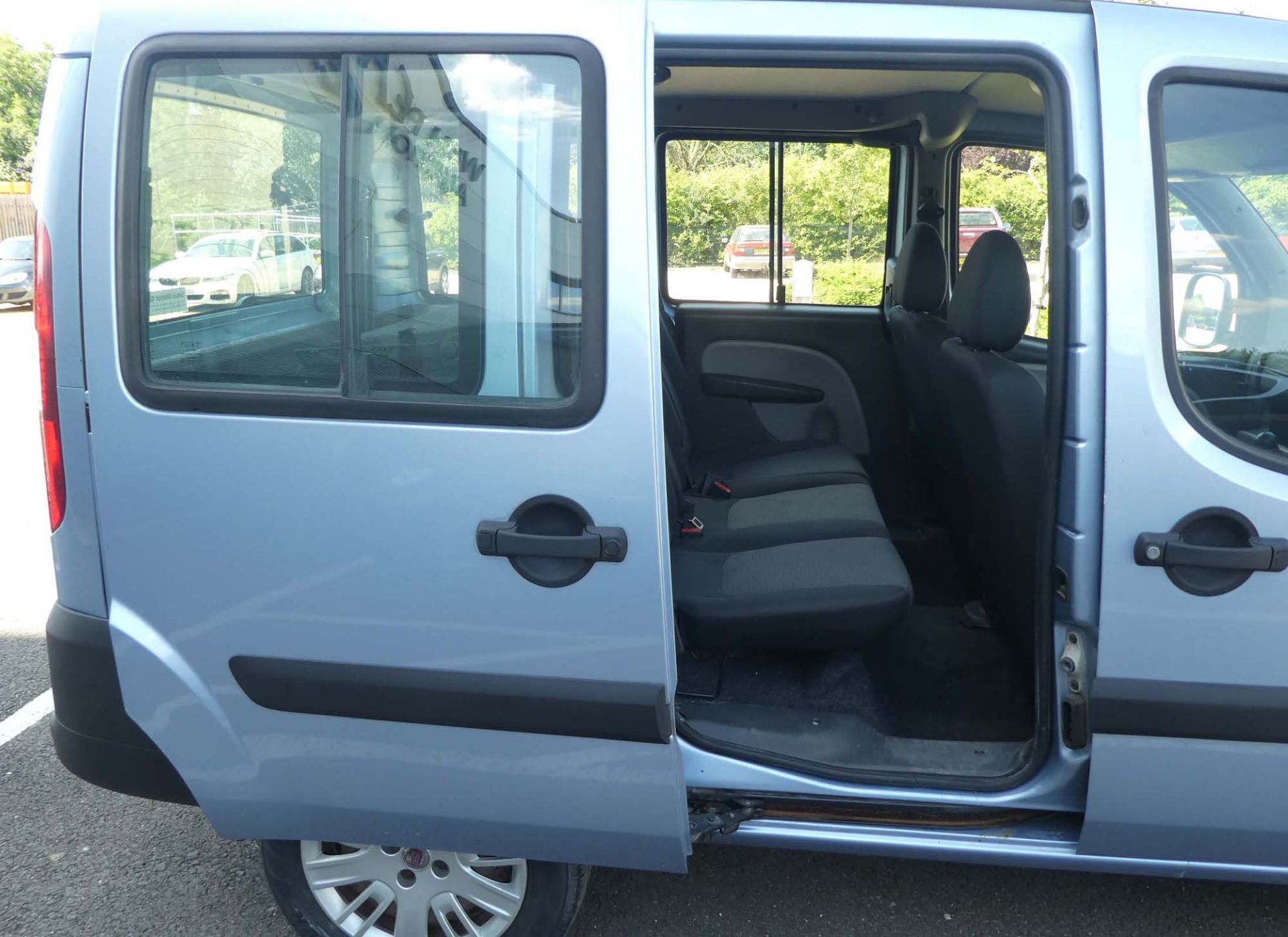 KW08 XPE (2008) Fiat Doblo Active MultiJet in silver, 1910cc, diesel, 5 door, MPV, one key, approx - Image 2 of 10