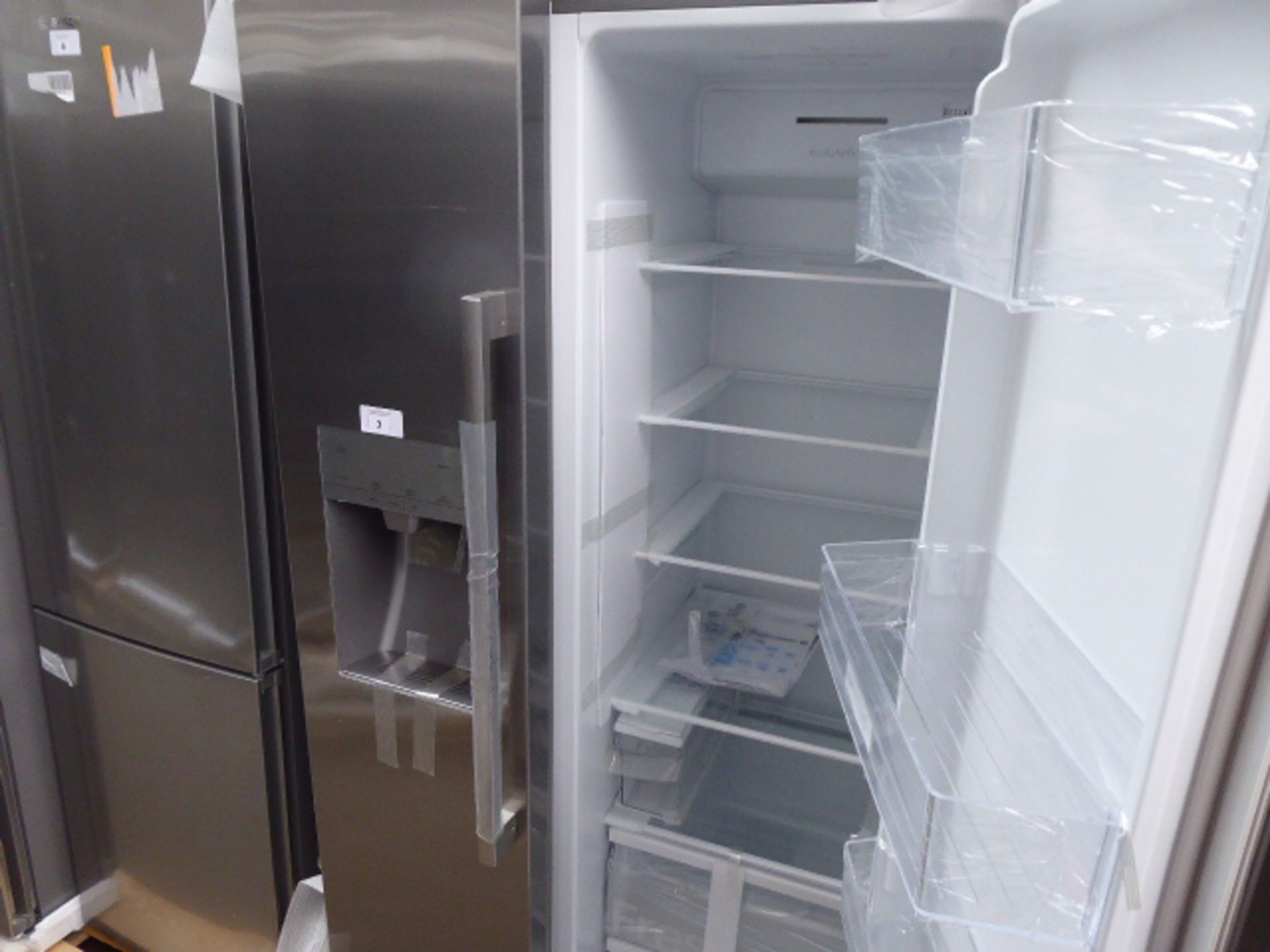 KA93IVIFPGB Siemens Side-by-side fridge-freezer - Image 3 of 3