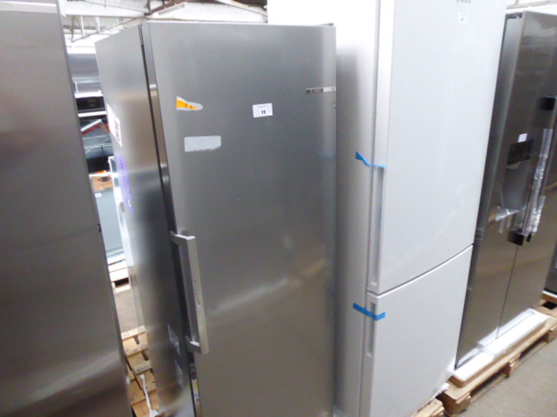 GSN33VLEP Bosch Serie 4 tall freezer