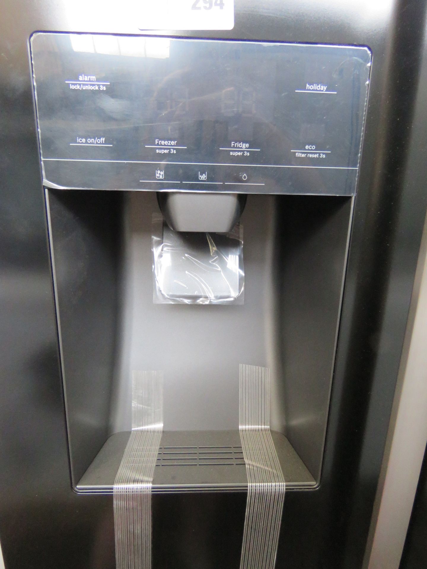 KAD93VBFPGB Bosch Side-by-side fridge-freezer - Image 2 of 4