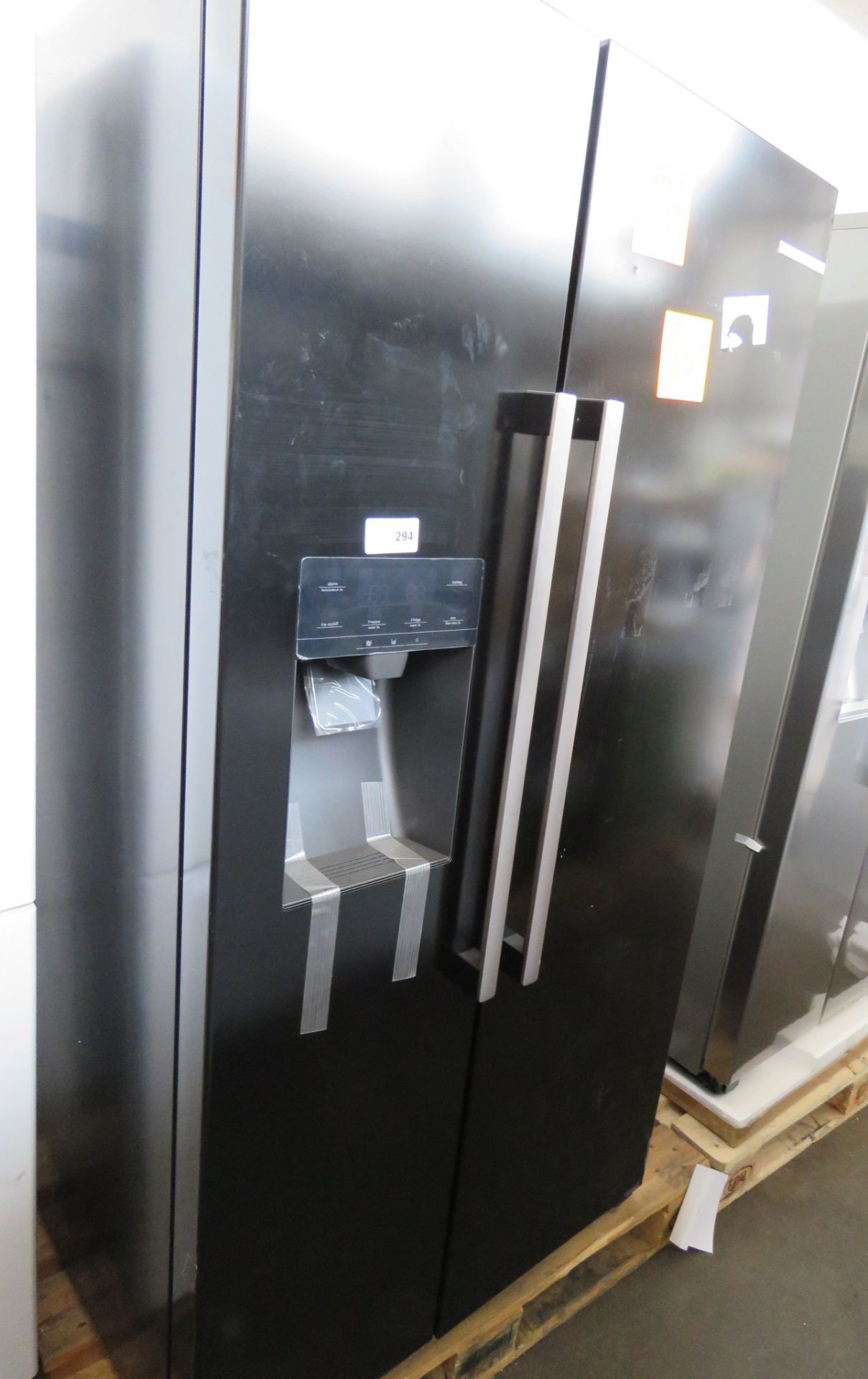 KAD93VBFPGB Bosch Side-by-side fridge-freezer