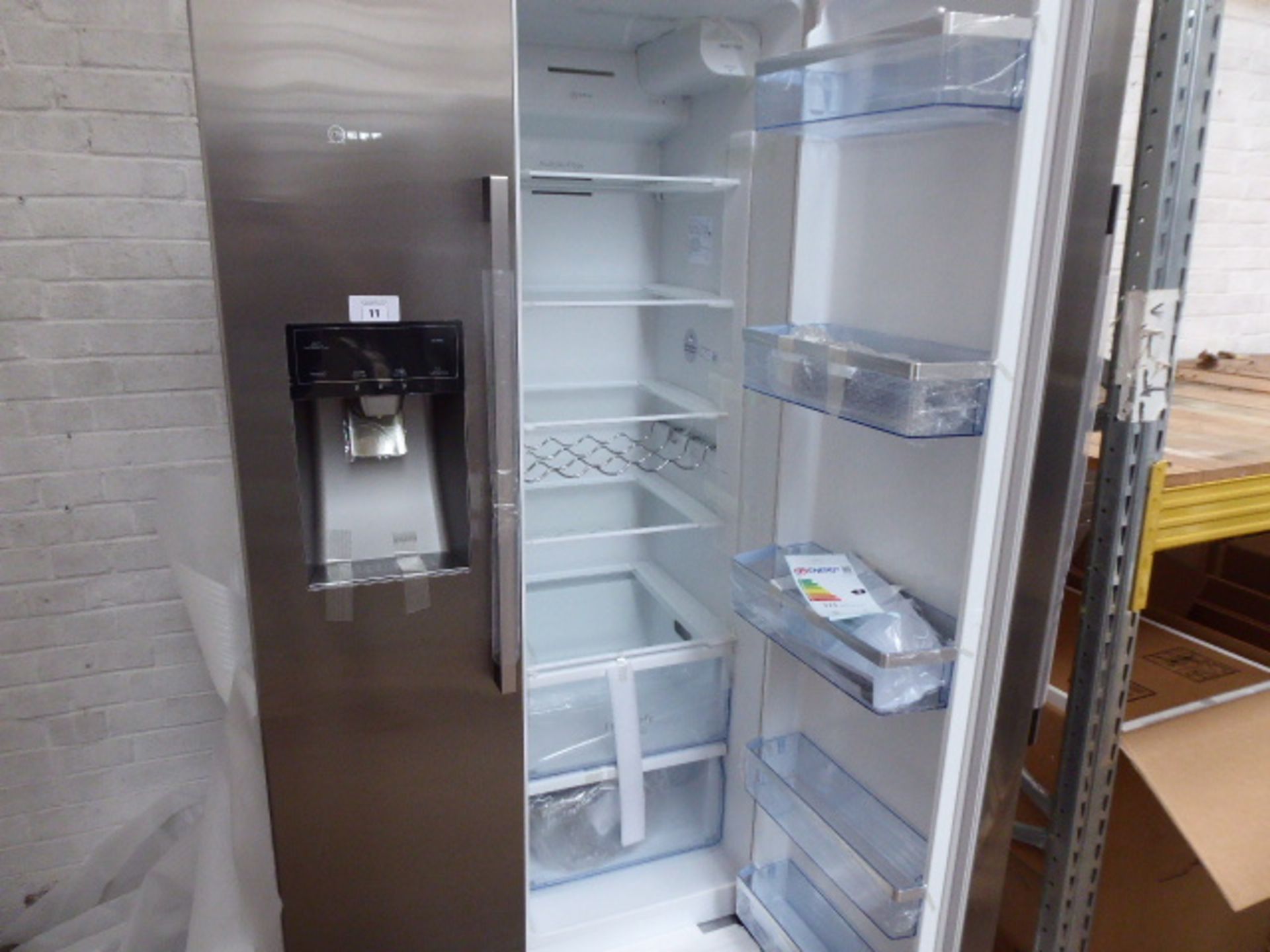 KA3923IE0GB Neff Side-by-side fridge-freezer - Image 2 of 2