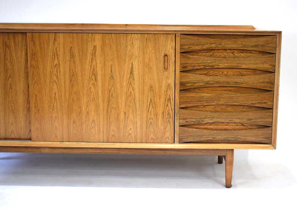 Arne Vodder for Sibast, a 1960's rosewood and crossbanded 'Triennale Series' OS29 sideboard, - Image 3 of 46