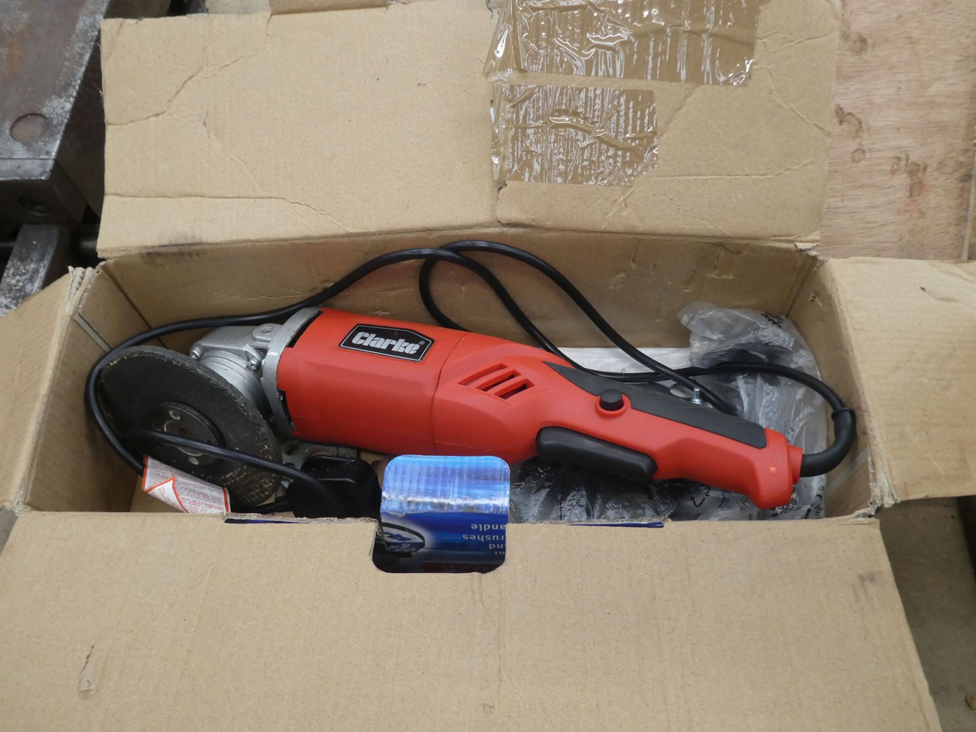 Clarke angle grinder