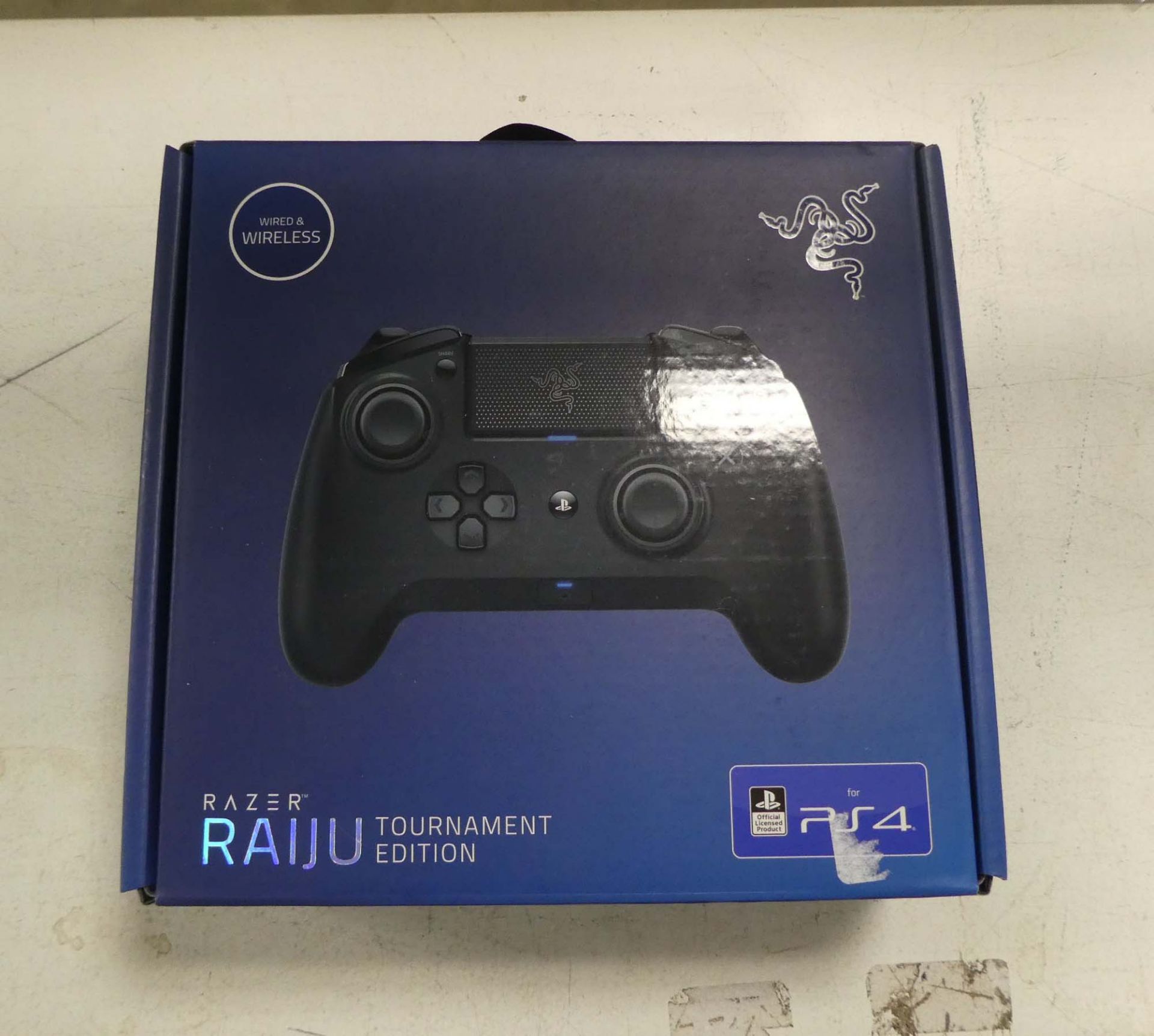 Razer Raiju Tournament Edition PS4 controller with box