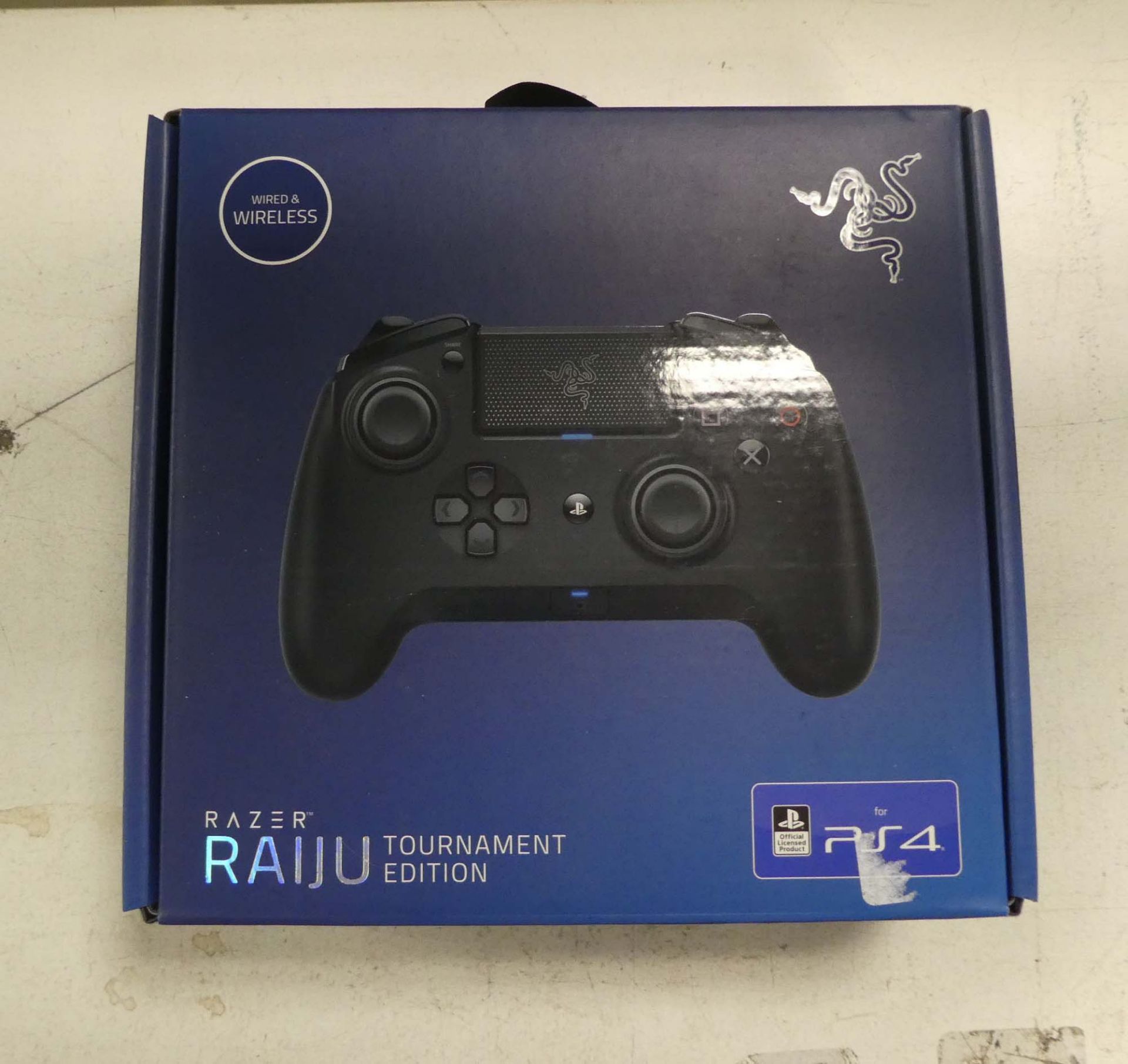 Razer Raiju Tournament Edition PS4 controller with box