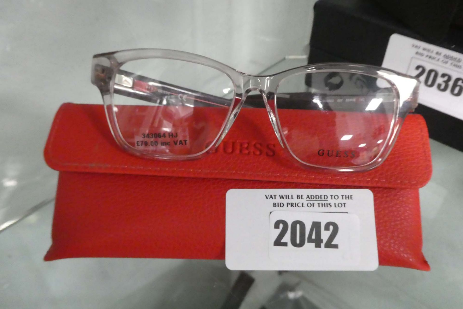 Pair of ladies Guess reading glasses frames, minor damage to right arm, GU2823, with case