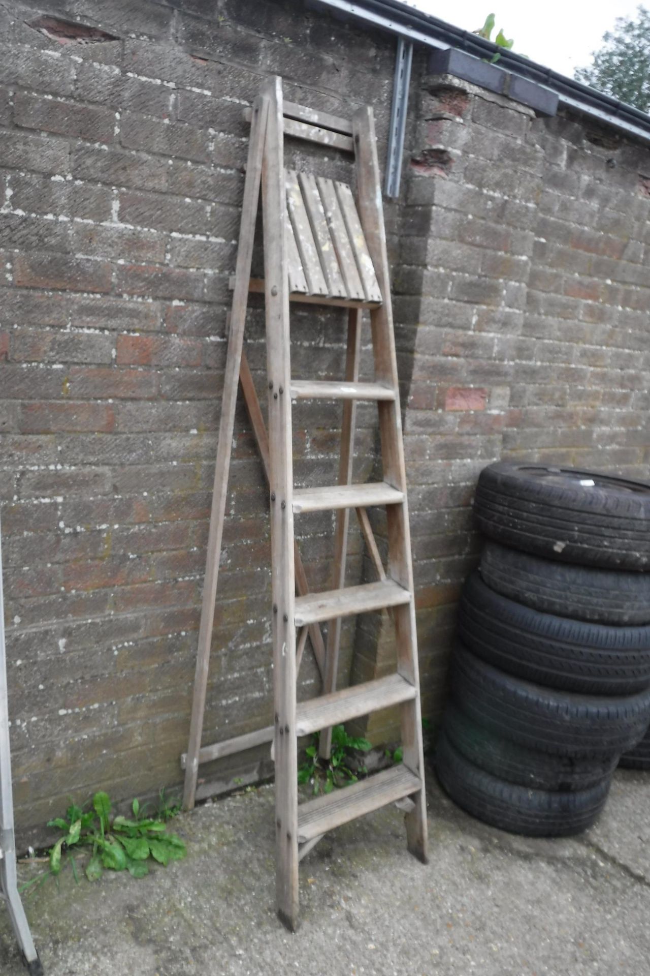 Wooden decorators ladder