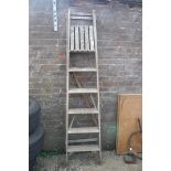 (1116) Wooden decorators ladder